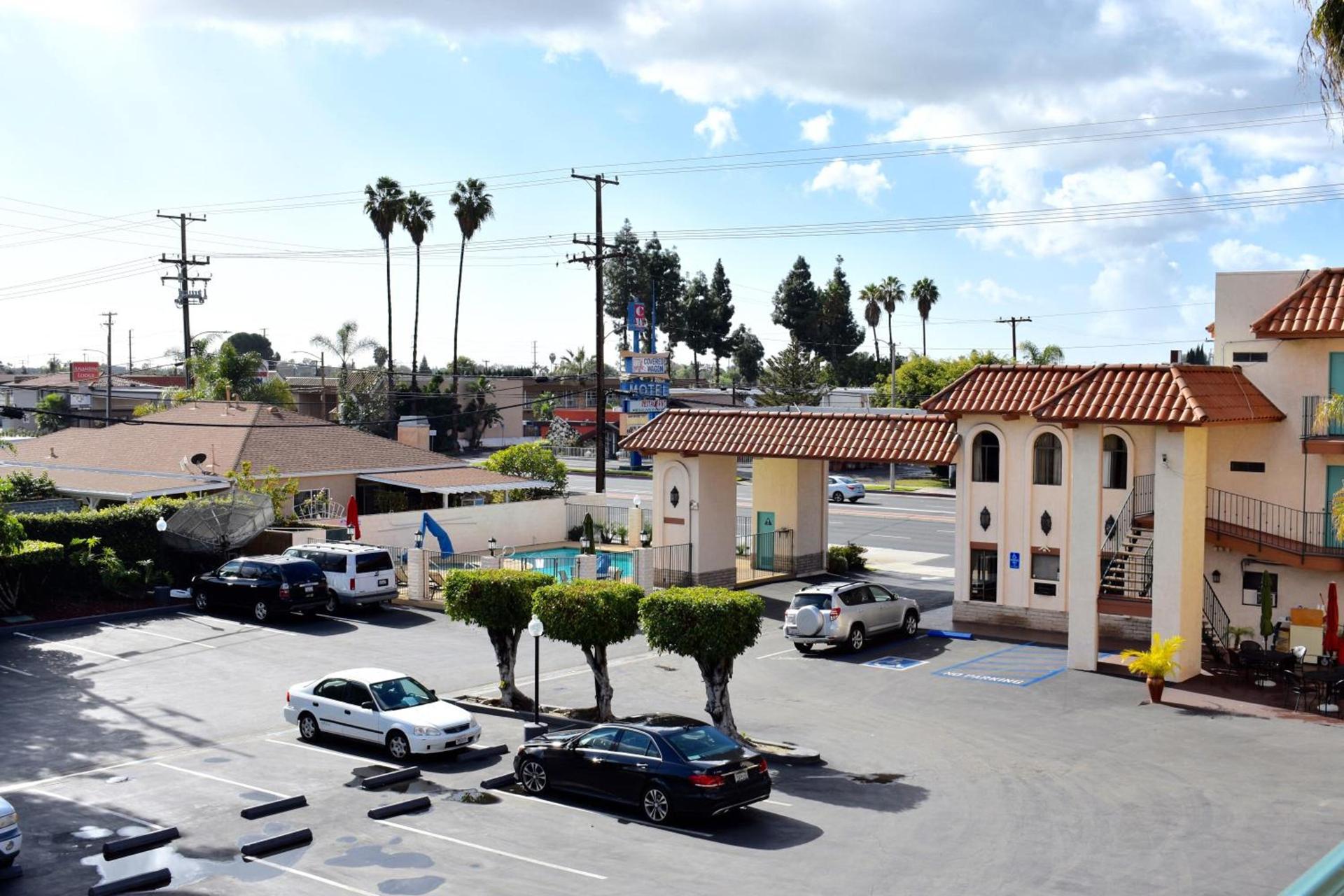 Days Inn by Wyndham Anaheim Near the Park photo 25
