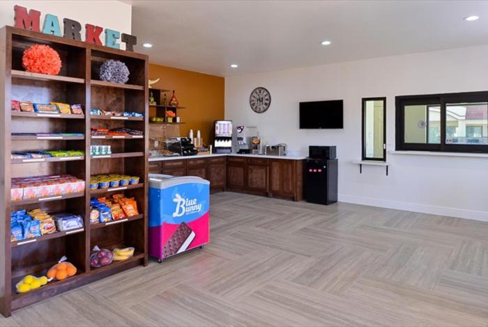 Scottish Inn & Suites - Conroe photo 13