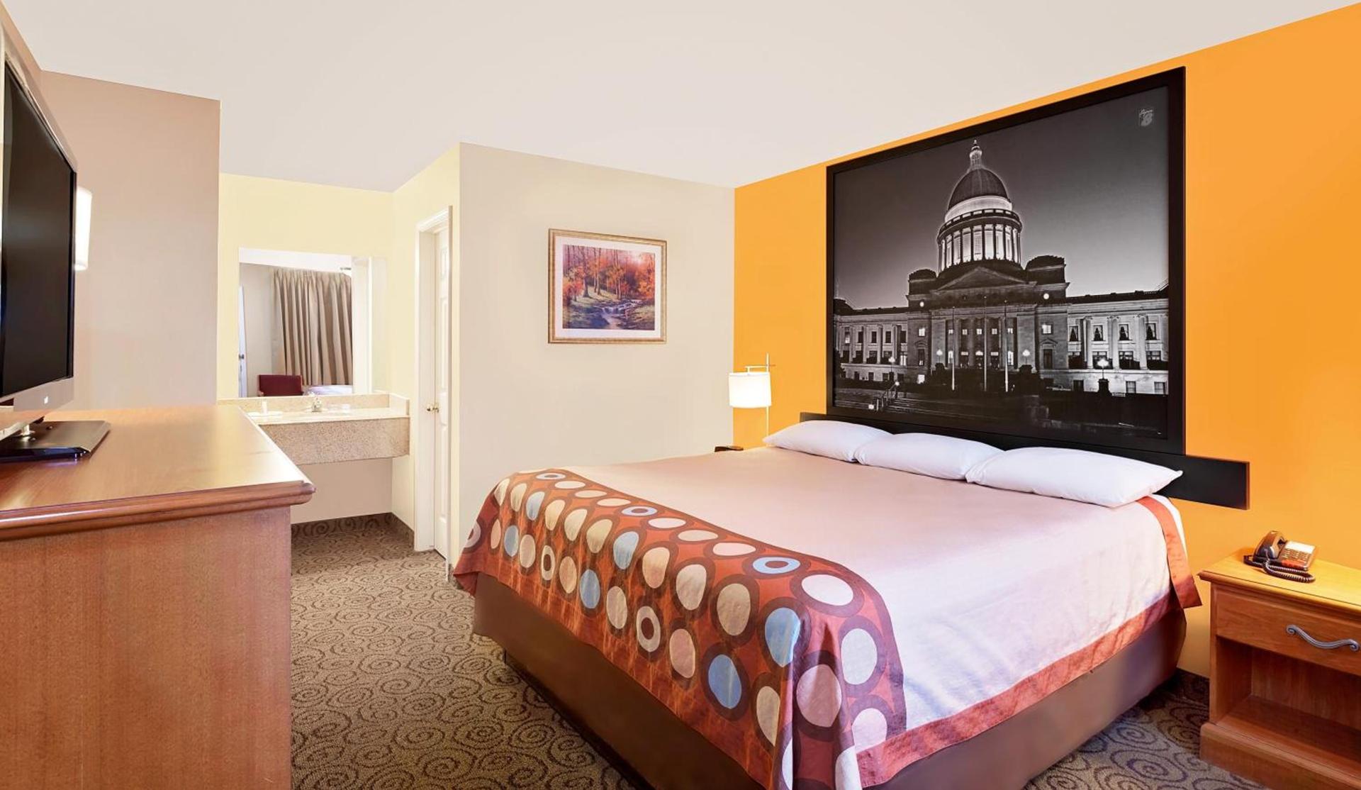 Super 8 by Wyndham Siloam Springs photo 21