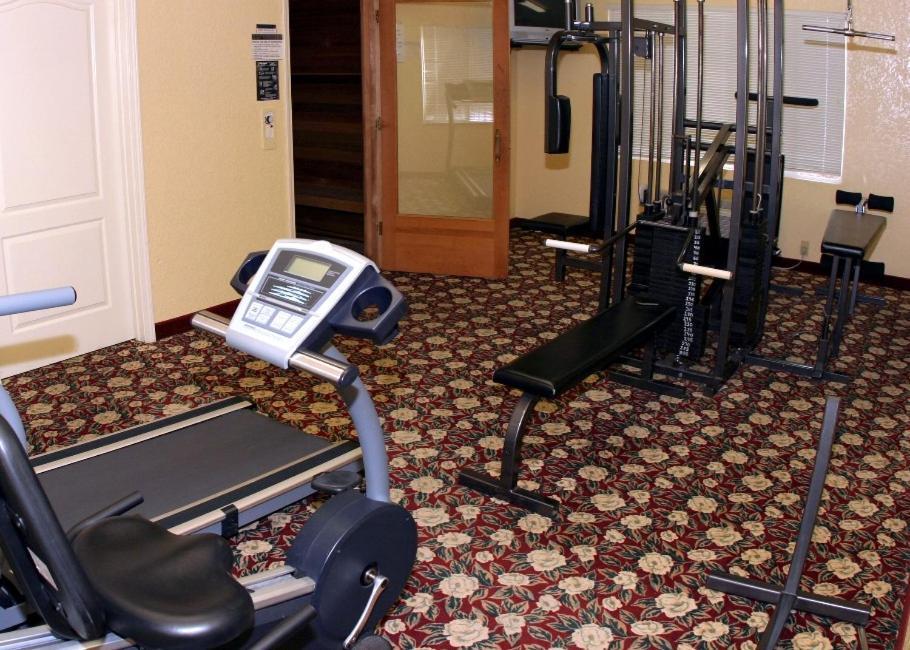 Murphys Suites photo 13