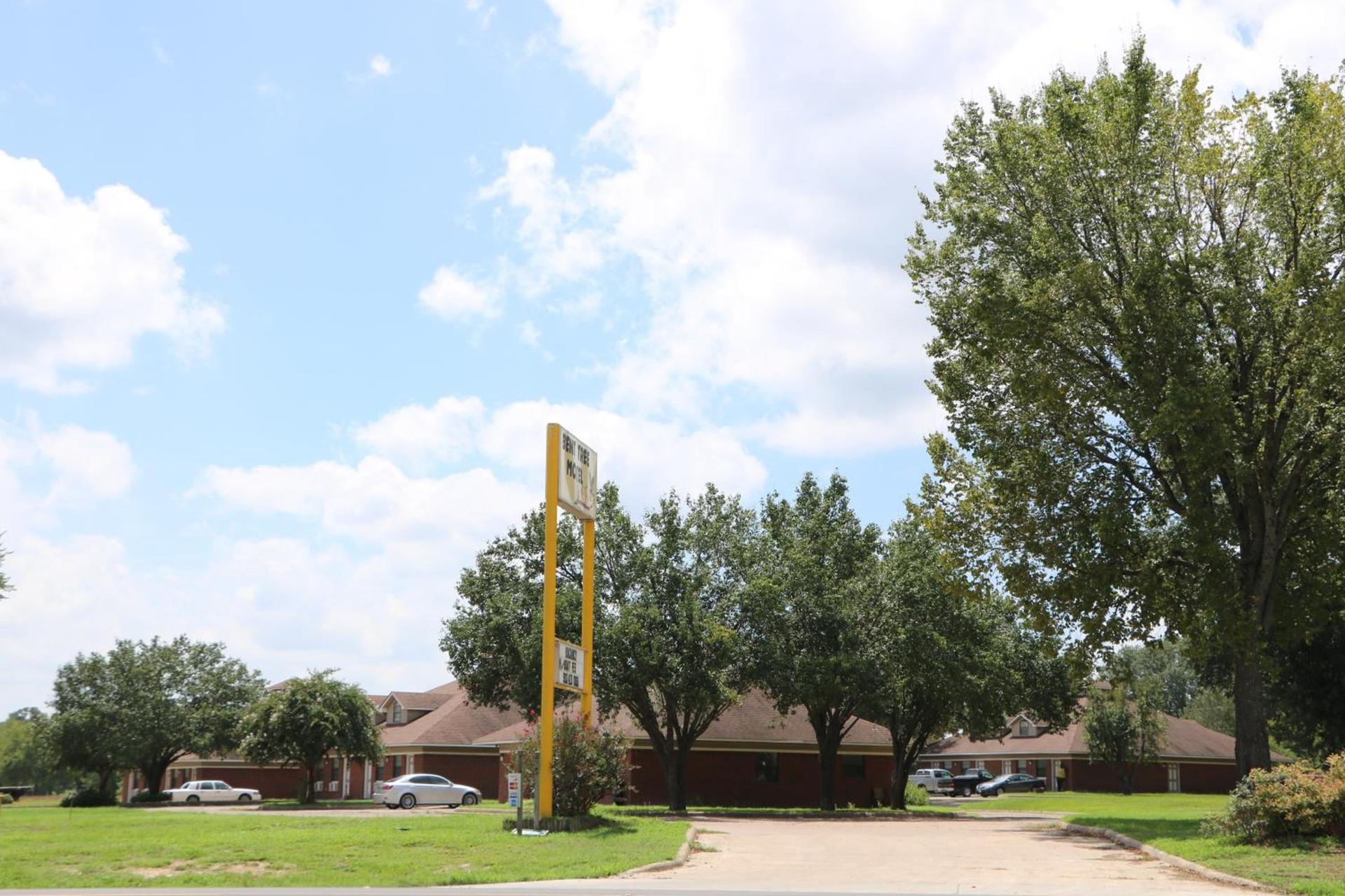 Bent Tree Motel photo 2