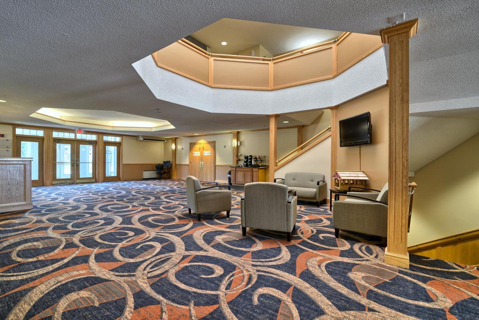 Cabot Inn & Suites photo 15