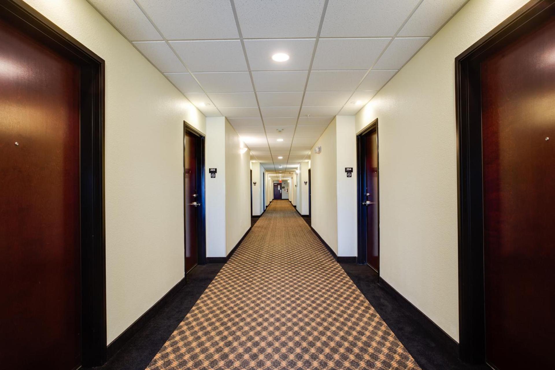 Best Way Inn Cleburne photo 11