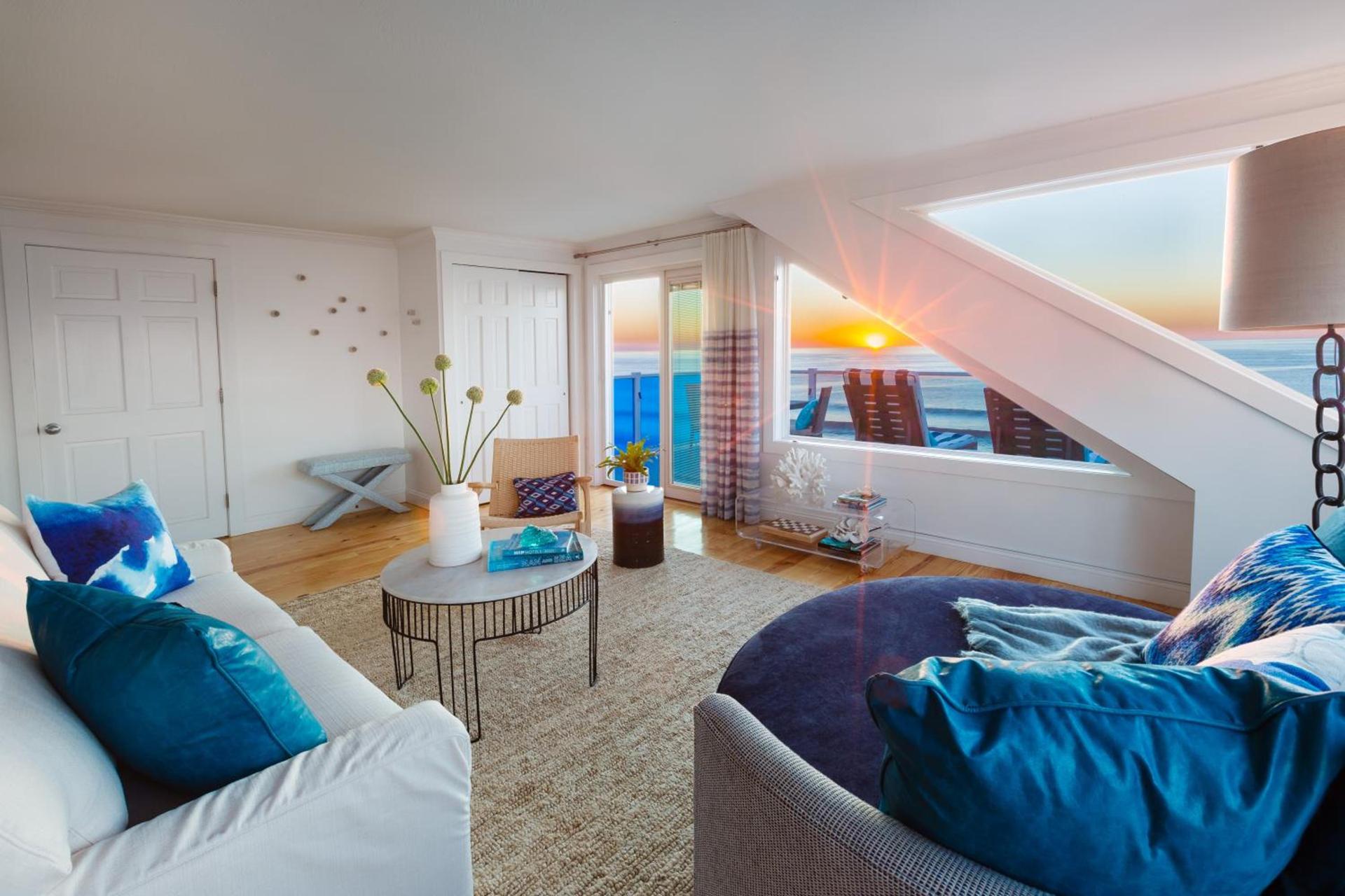 Blue - Inn on the Beach photo 49