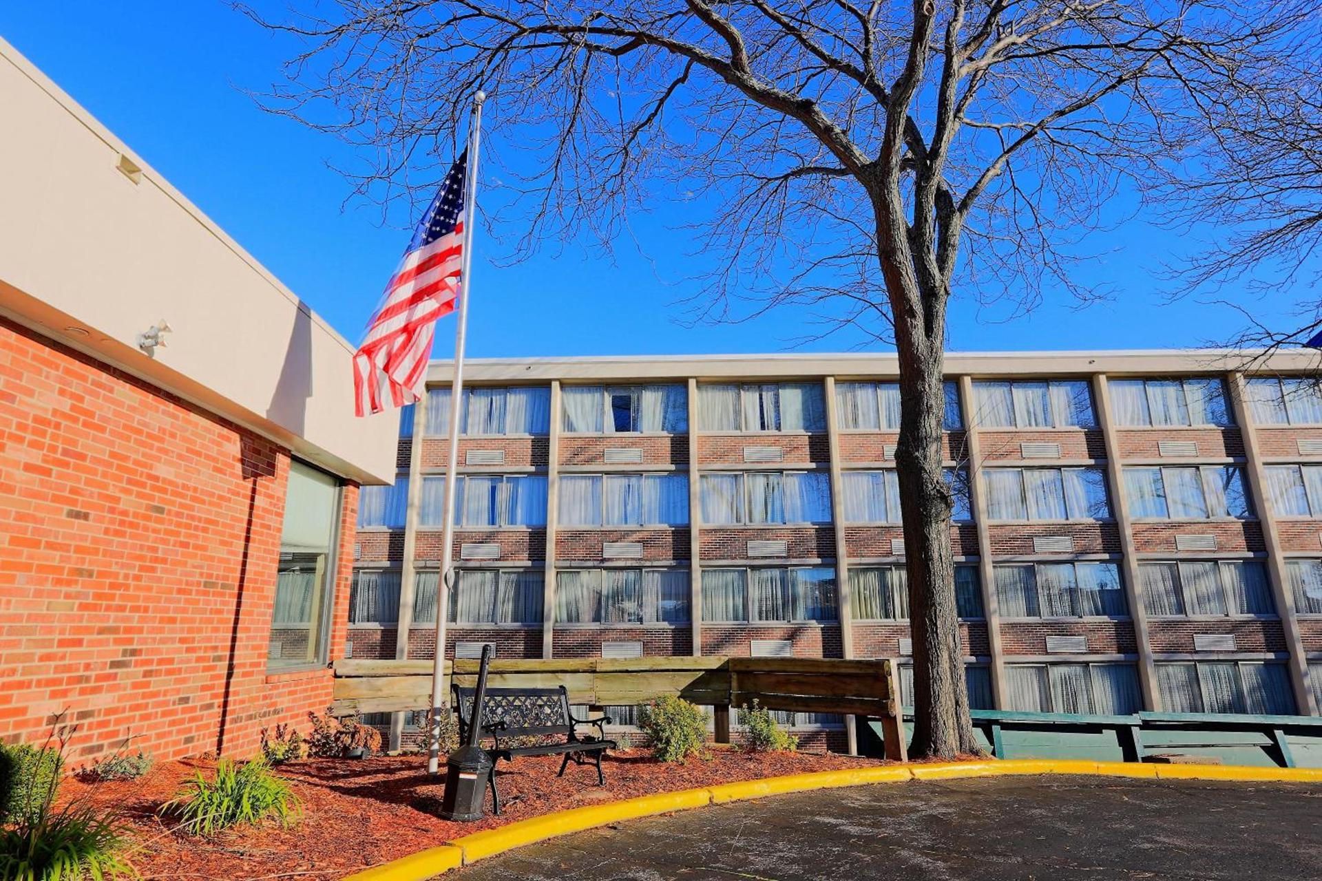Wyndham Garden Kenosha Harborside photo 34