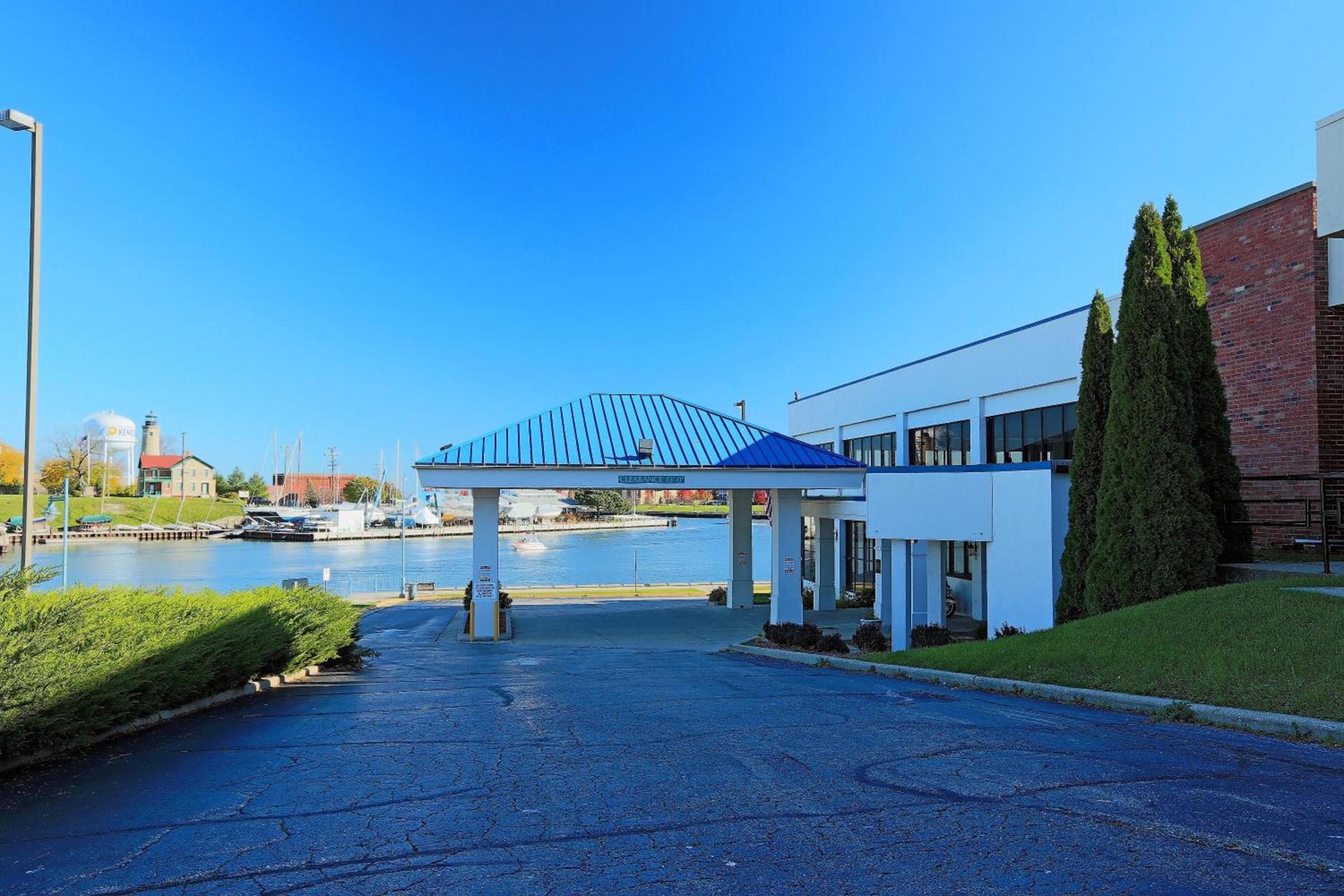 Wyndham Garden Kenosha Harborside photo 35