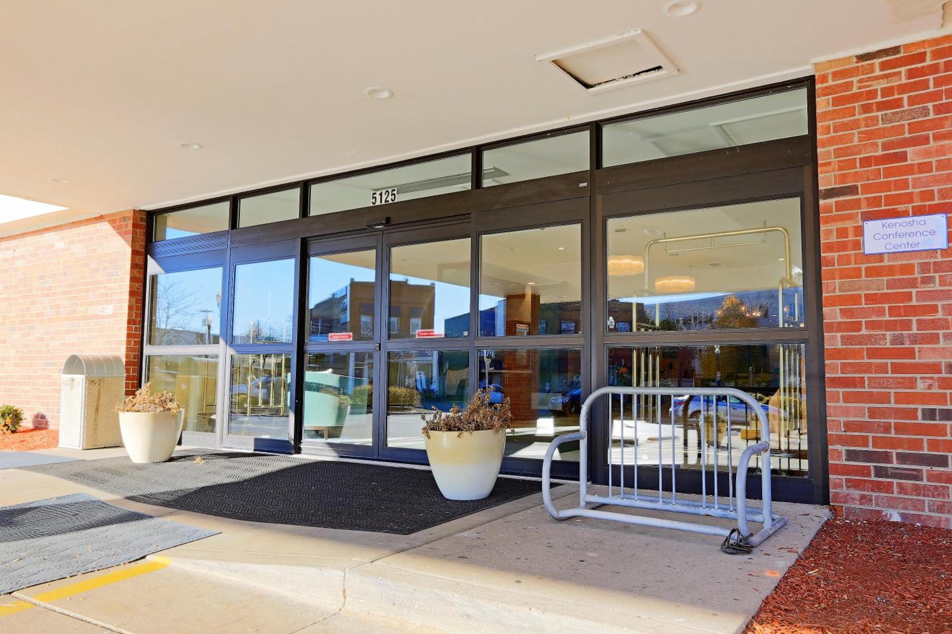 Wyndham Garden Kenosha Harborside photo 33