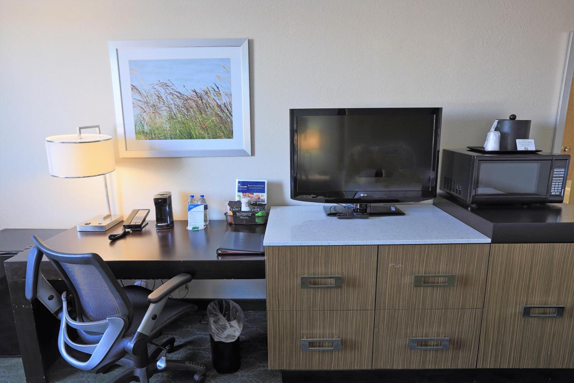 Wyndham Garden Kenosha Harborside photo 58