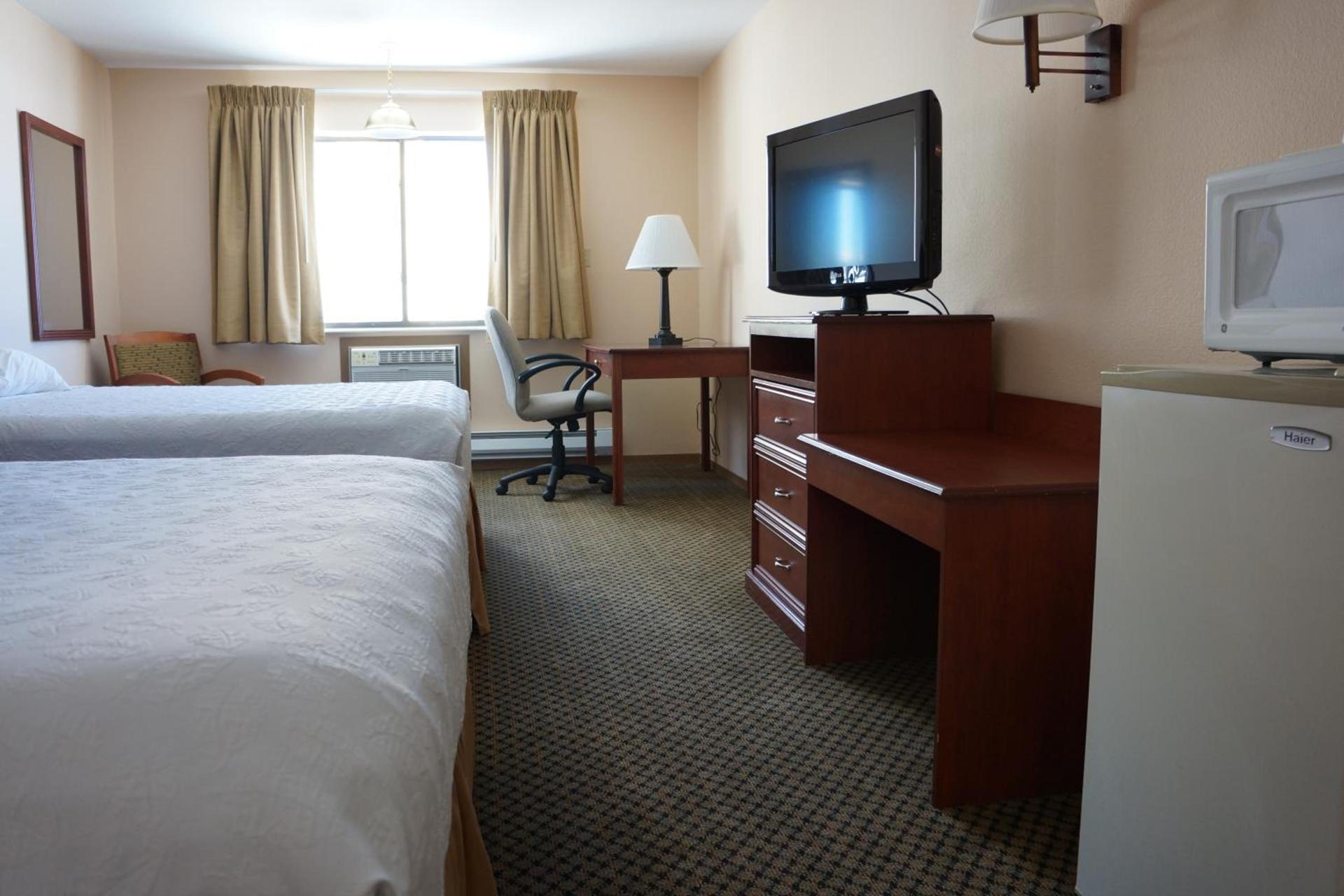 Luxury Inn & Suites photo 9