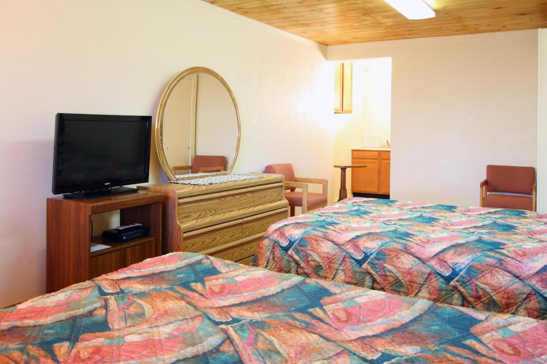 Dove Creek Inn photo 28