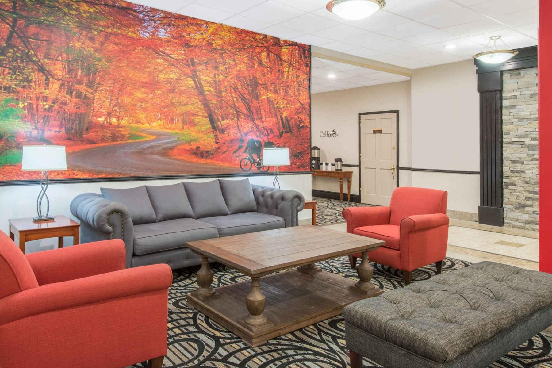 Ramada by Wyndham Cumberland Downtown photo 32