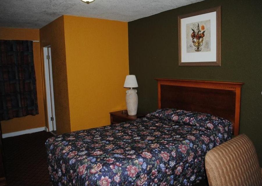 Atlantic Economy Inn photo 9