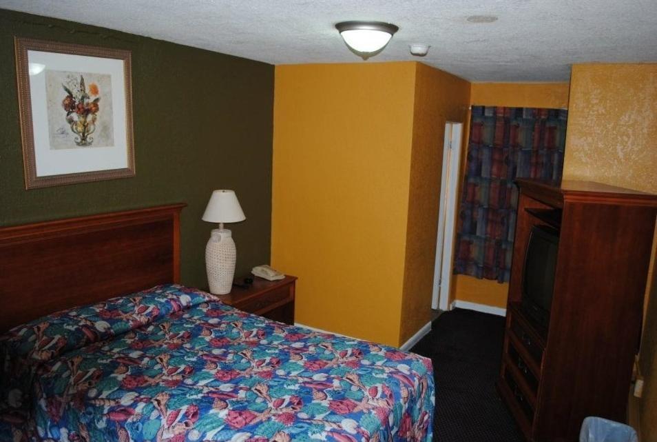 Atlantic Economy Inn photo 17