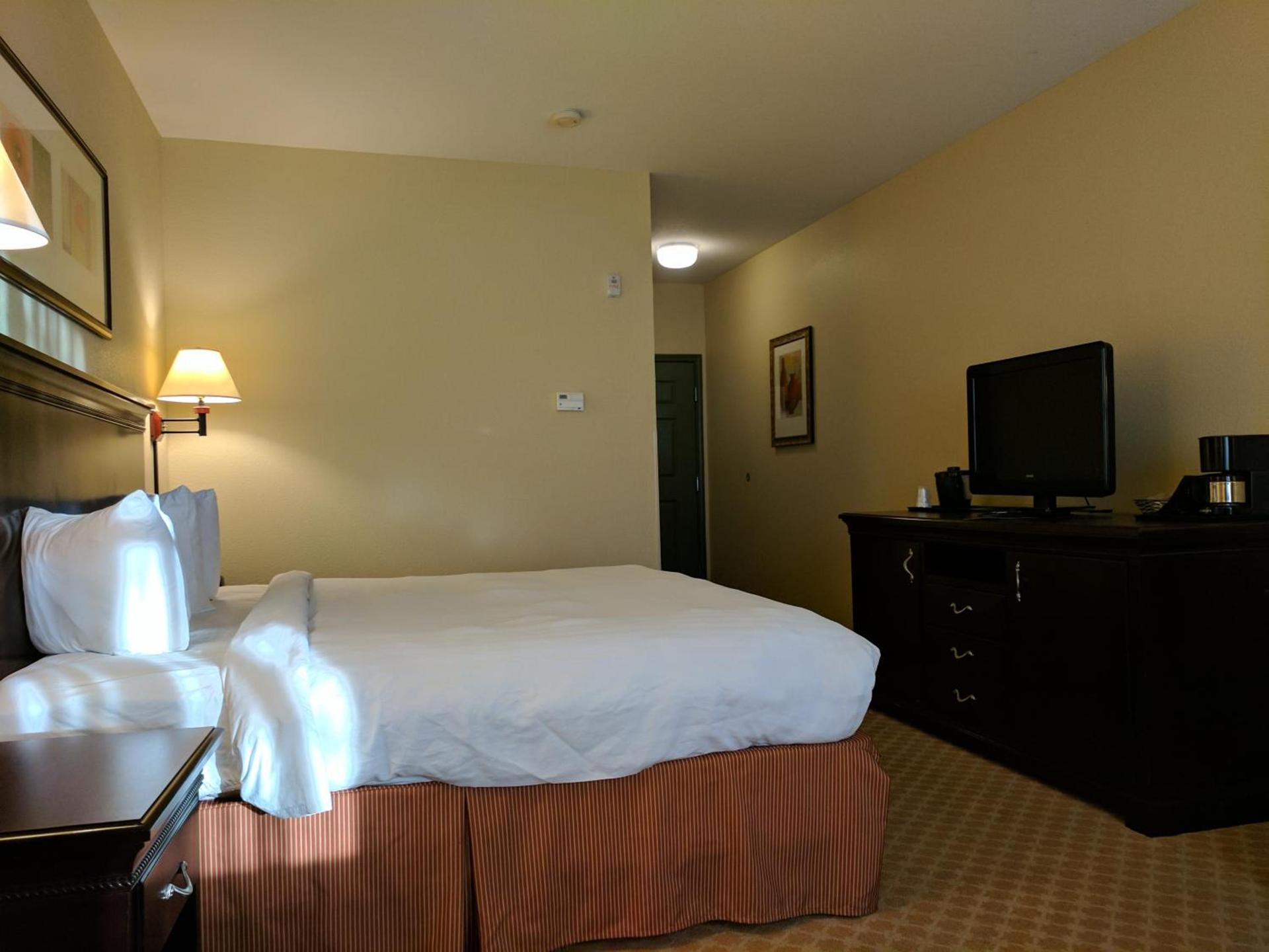 Country Inn & Suites by Radisson, Tallahassee-University Area, FL photo 32