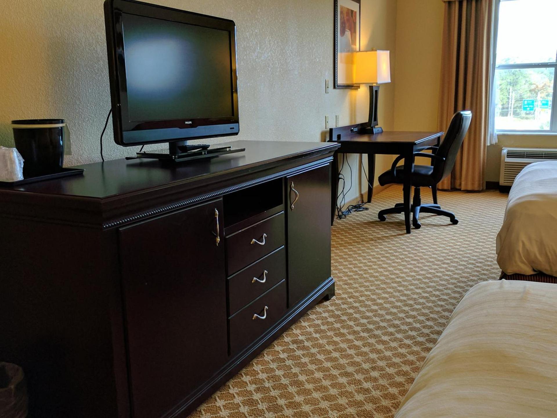 Country Inn & Suites by Radisson, Tallahassee-University Area, FL photo 26