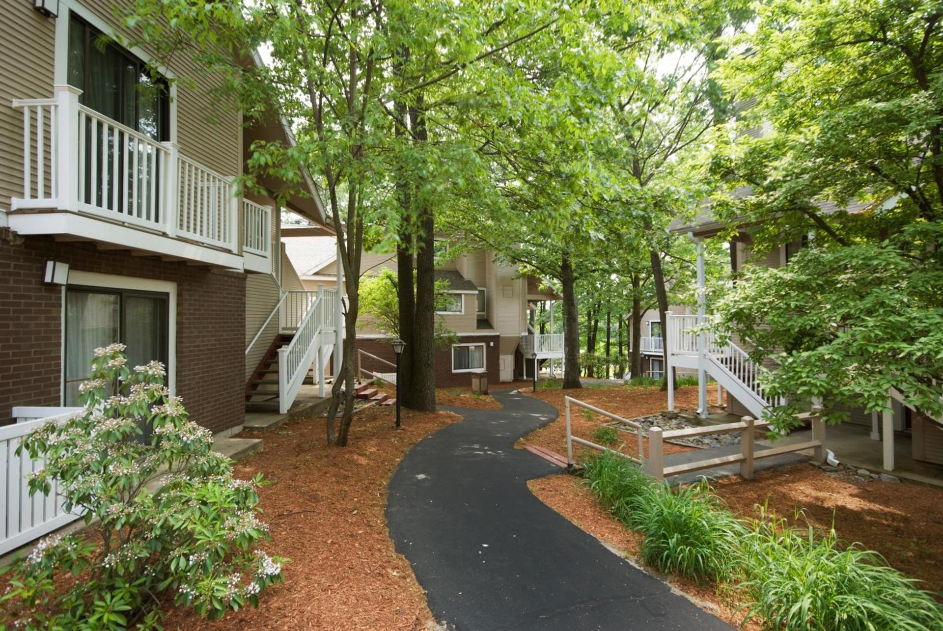 Residences at Daniel Webster photo 23