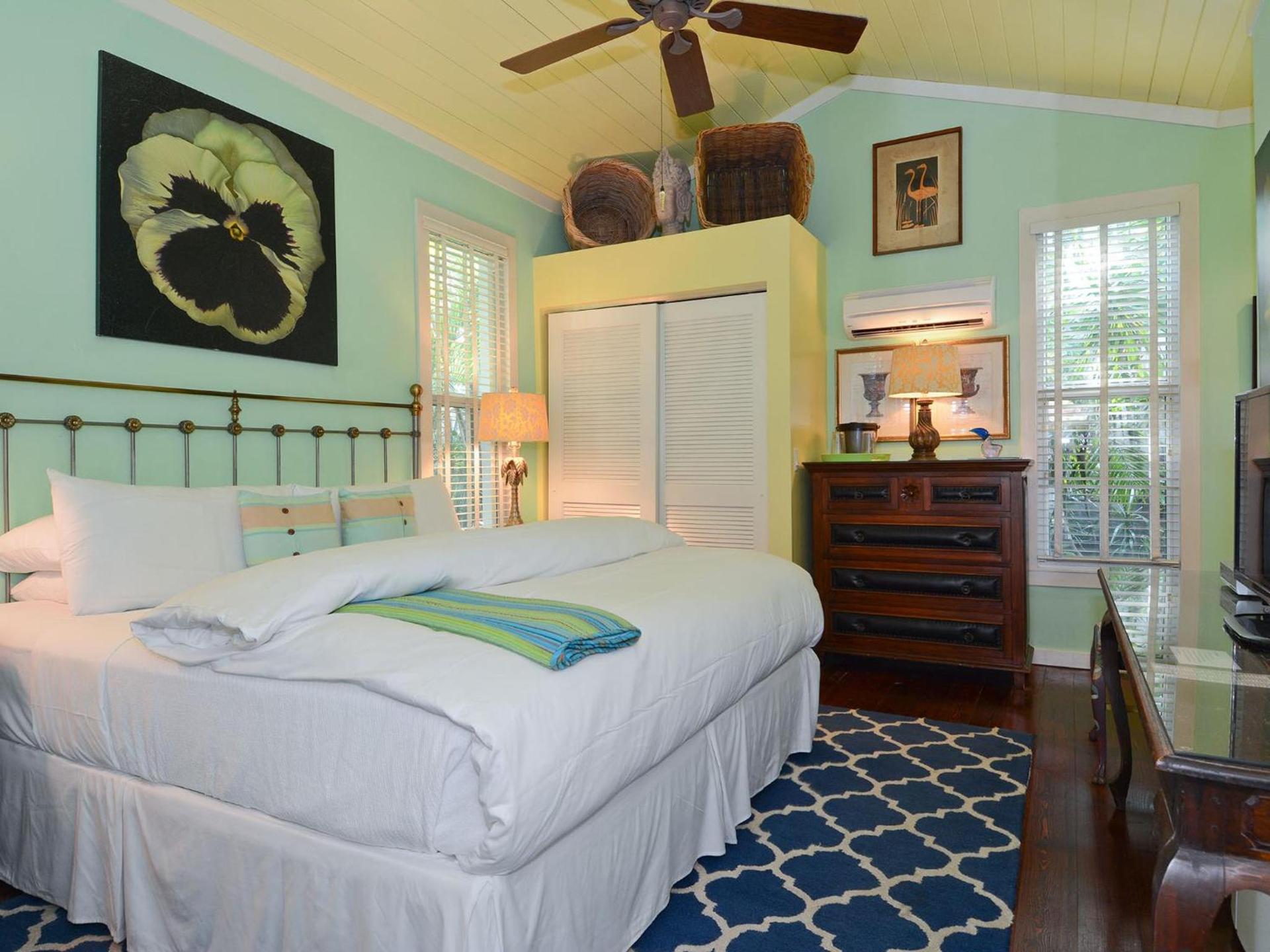 Pineapple Point Guesthouse & Resort - Gay Men's Resort photo 21