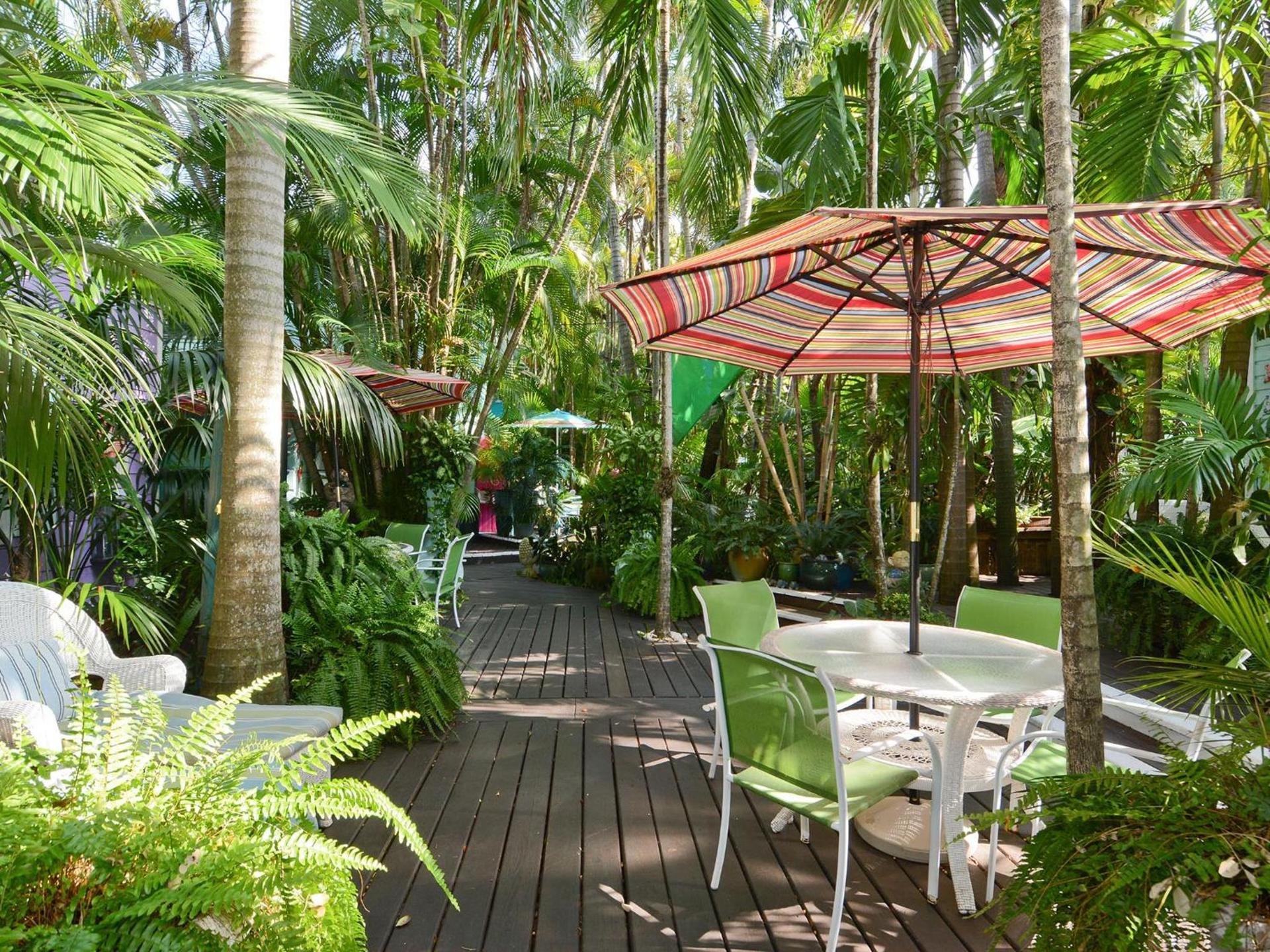 Pineapple Point Guesthouse & Resort - Gay Men's Resort photo 16