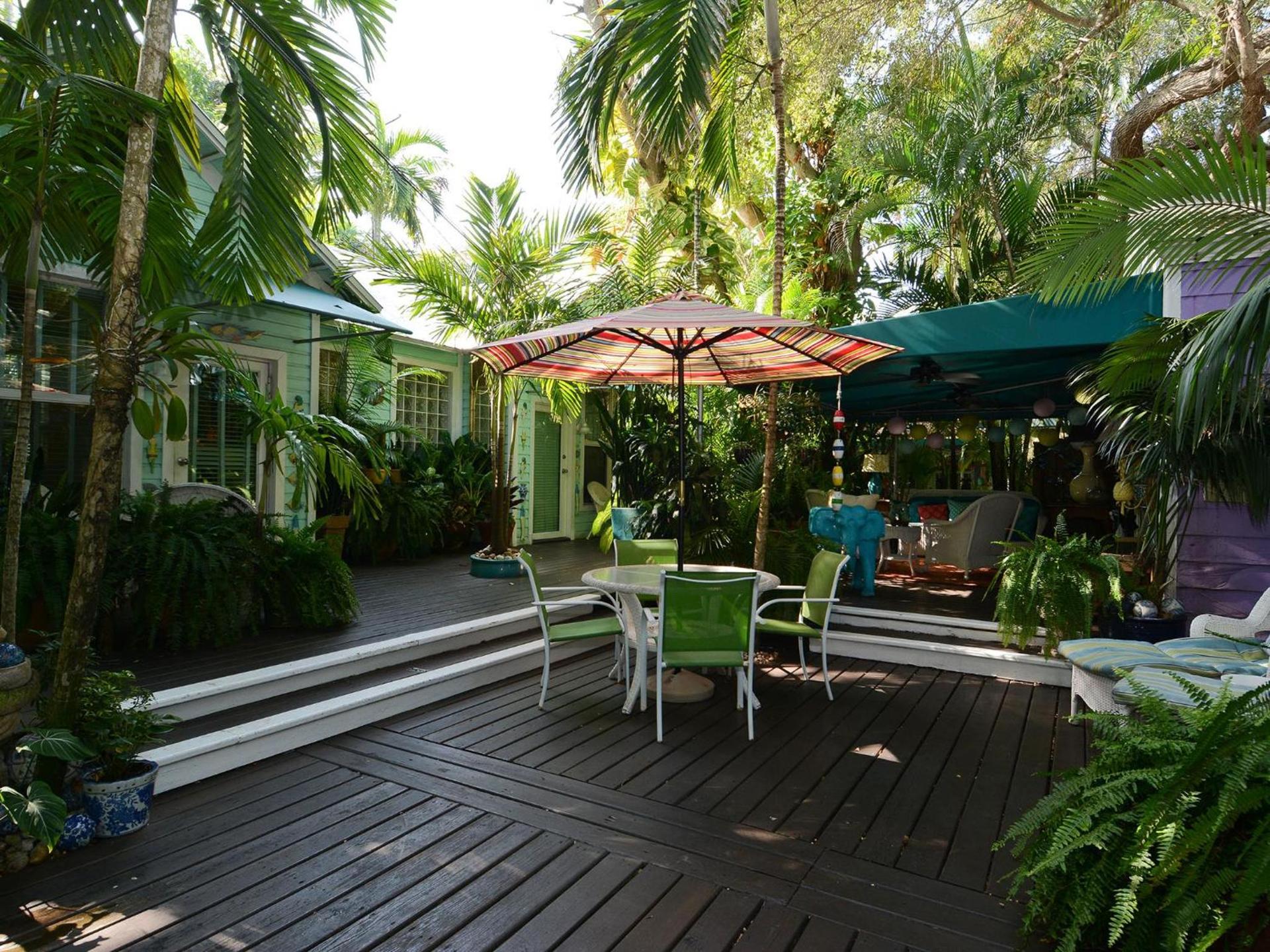 Pineapple Point Guesthouse & Resort - Gay Men's Resort photo 22