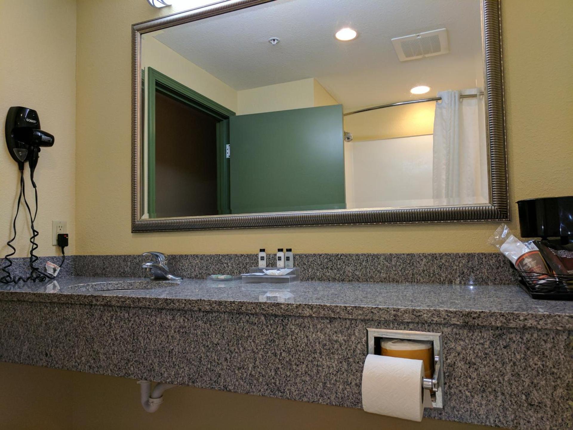 Country Inn & Suites by Radisson, Tallahassee-University Area, FL photo 30