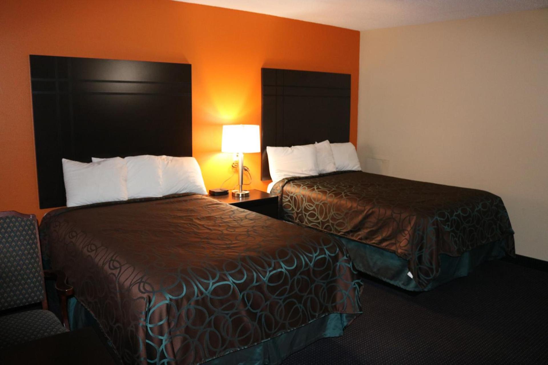 Americas Best Value Inn Giddings photo 9