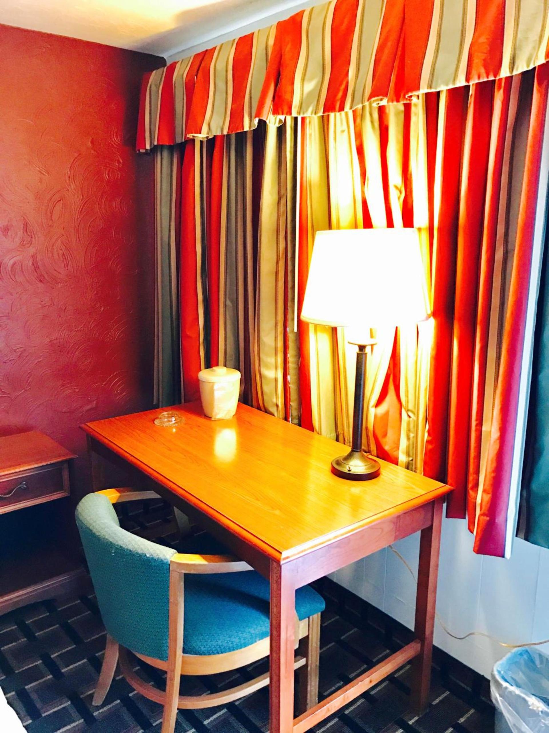 Greystone Motel photo 8