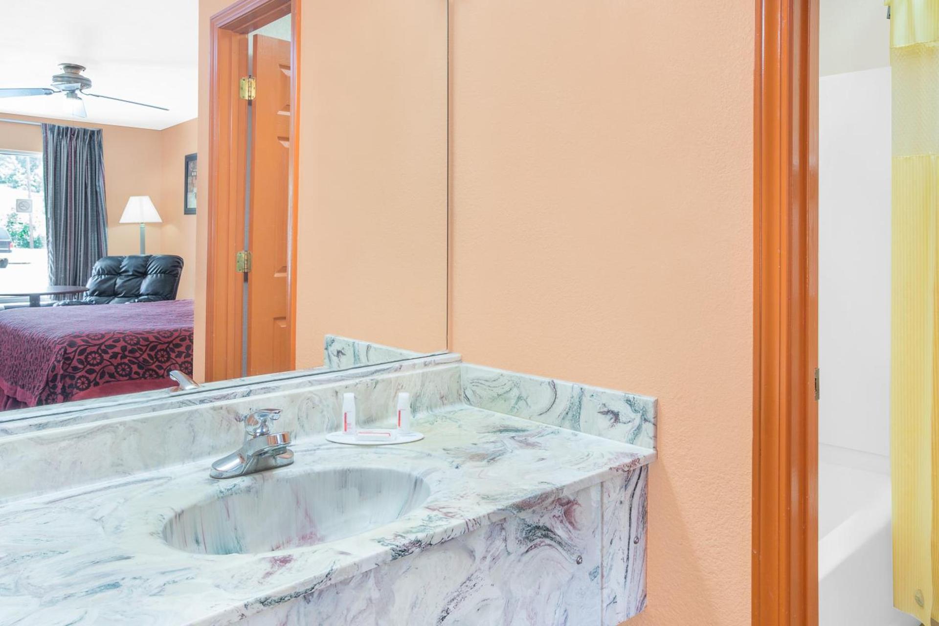 America Best Value Inn Kosciusko photo 25