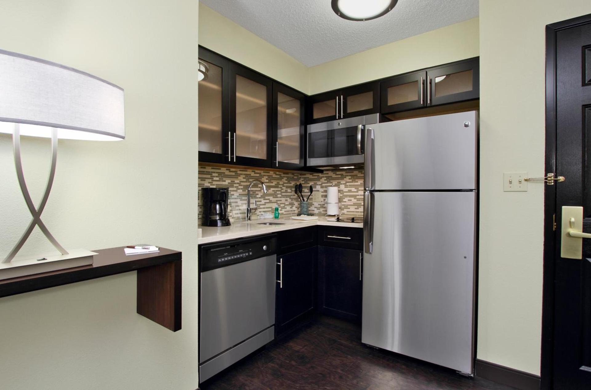 Staybridge Suites Tysons - McLean by IHG photo 3