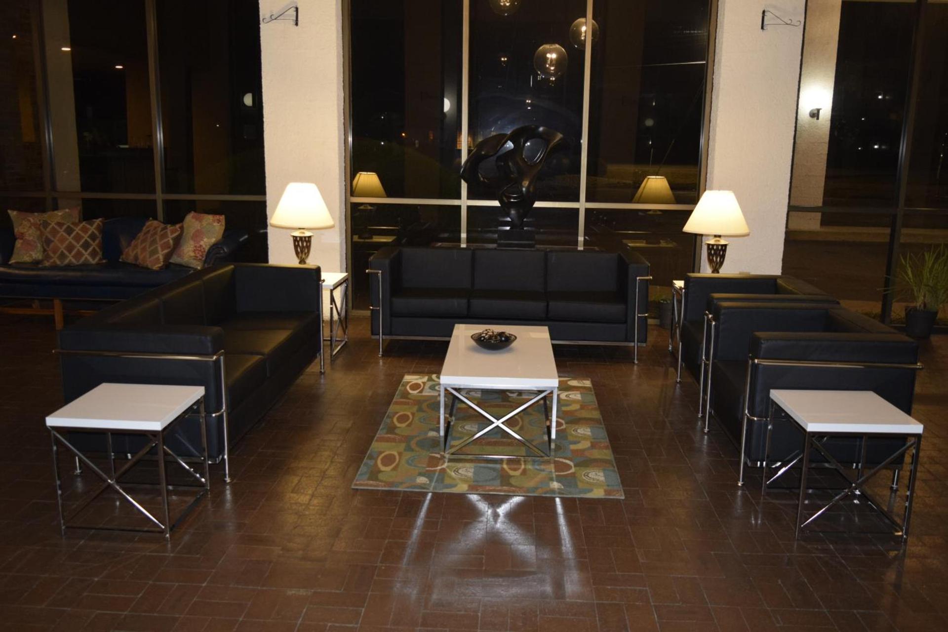 Landmark Inn photo 35