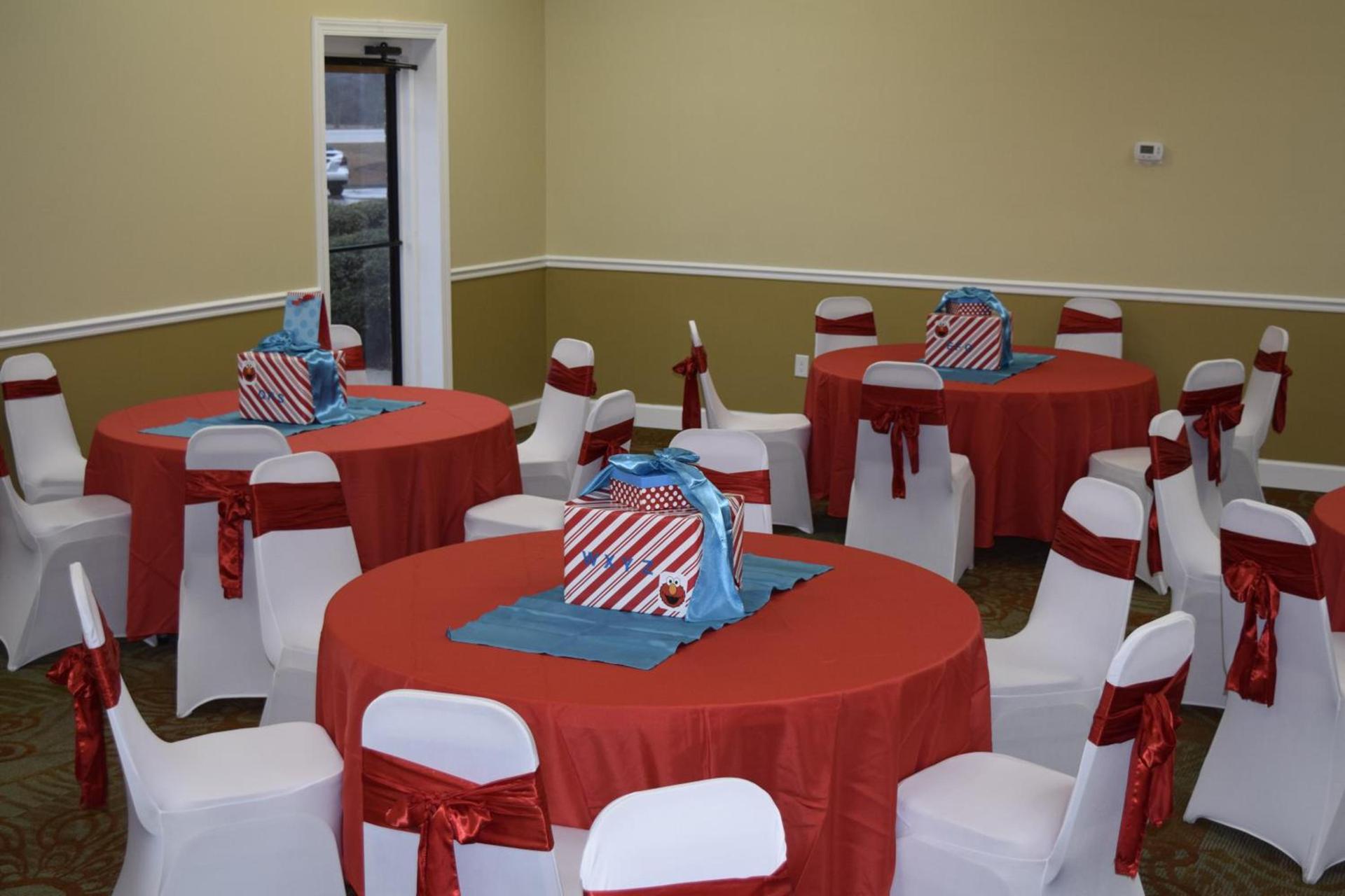 Landmark Inn photo 41