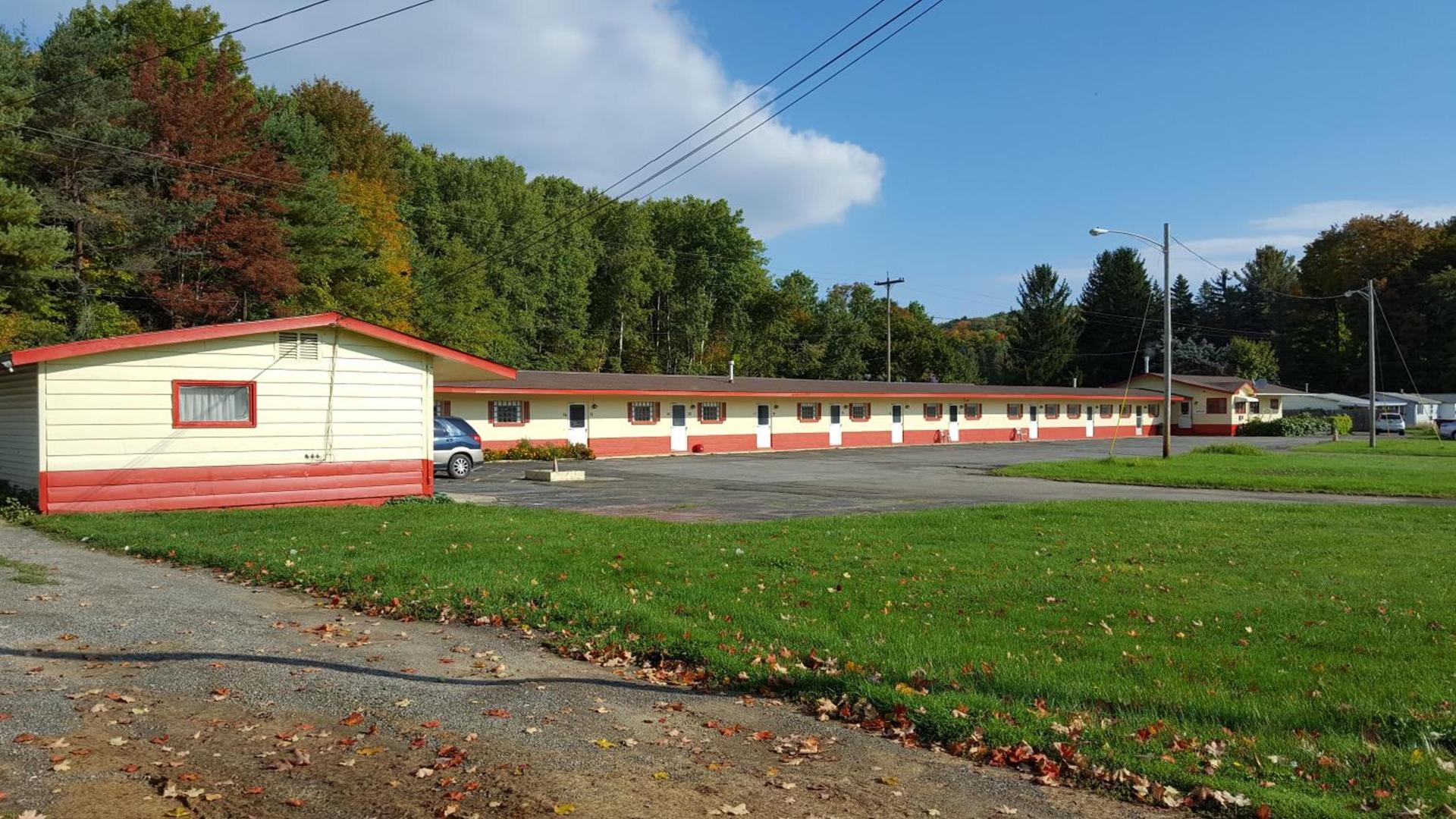 Budget Inn photo 1
