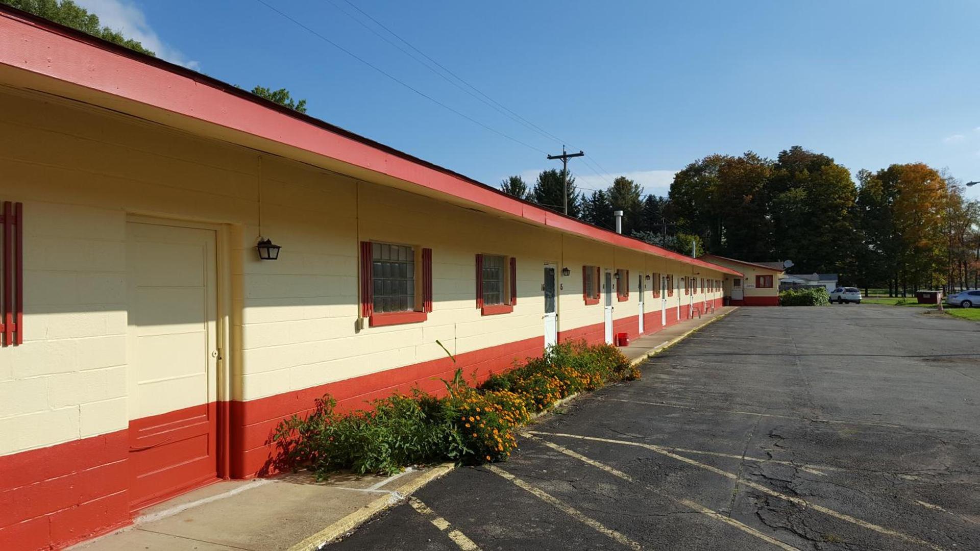 Budget Inn photo 2