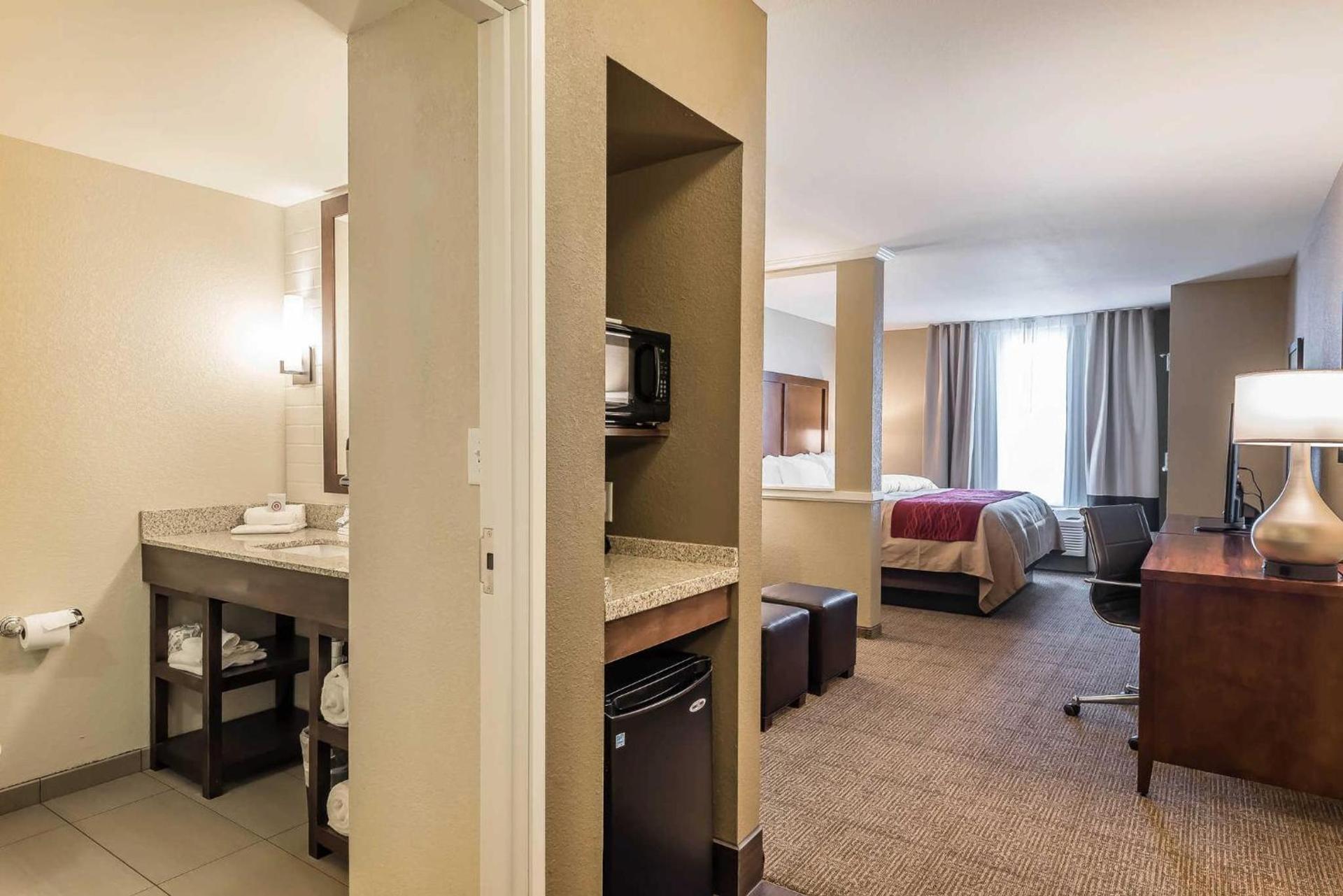 Comfort Inn & Suites Sidney I-80 photo 57