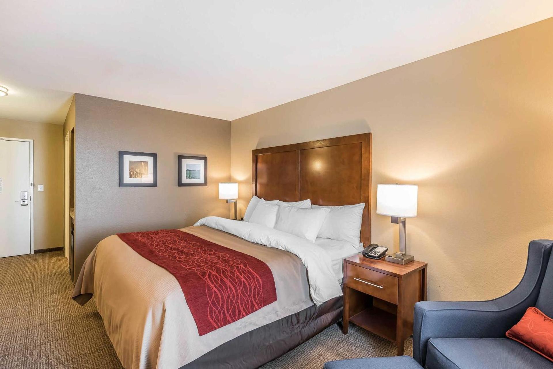 Comfort Inn & Suites Sidney I-80 photo 71