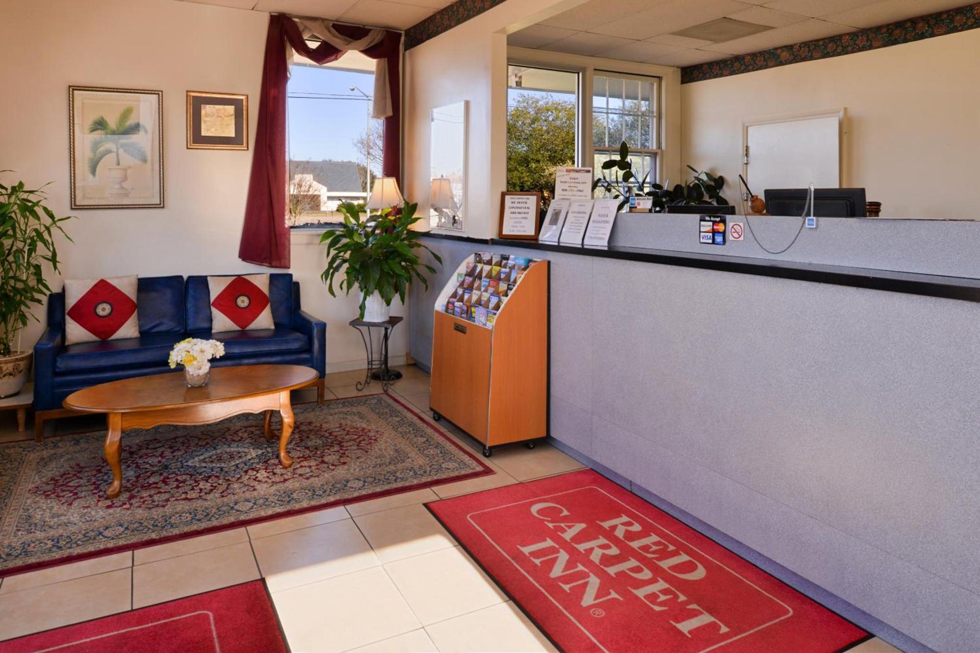 Red Carpet Inn Battleboro — hotel in Battleboro