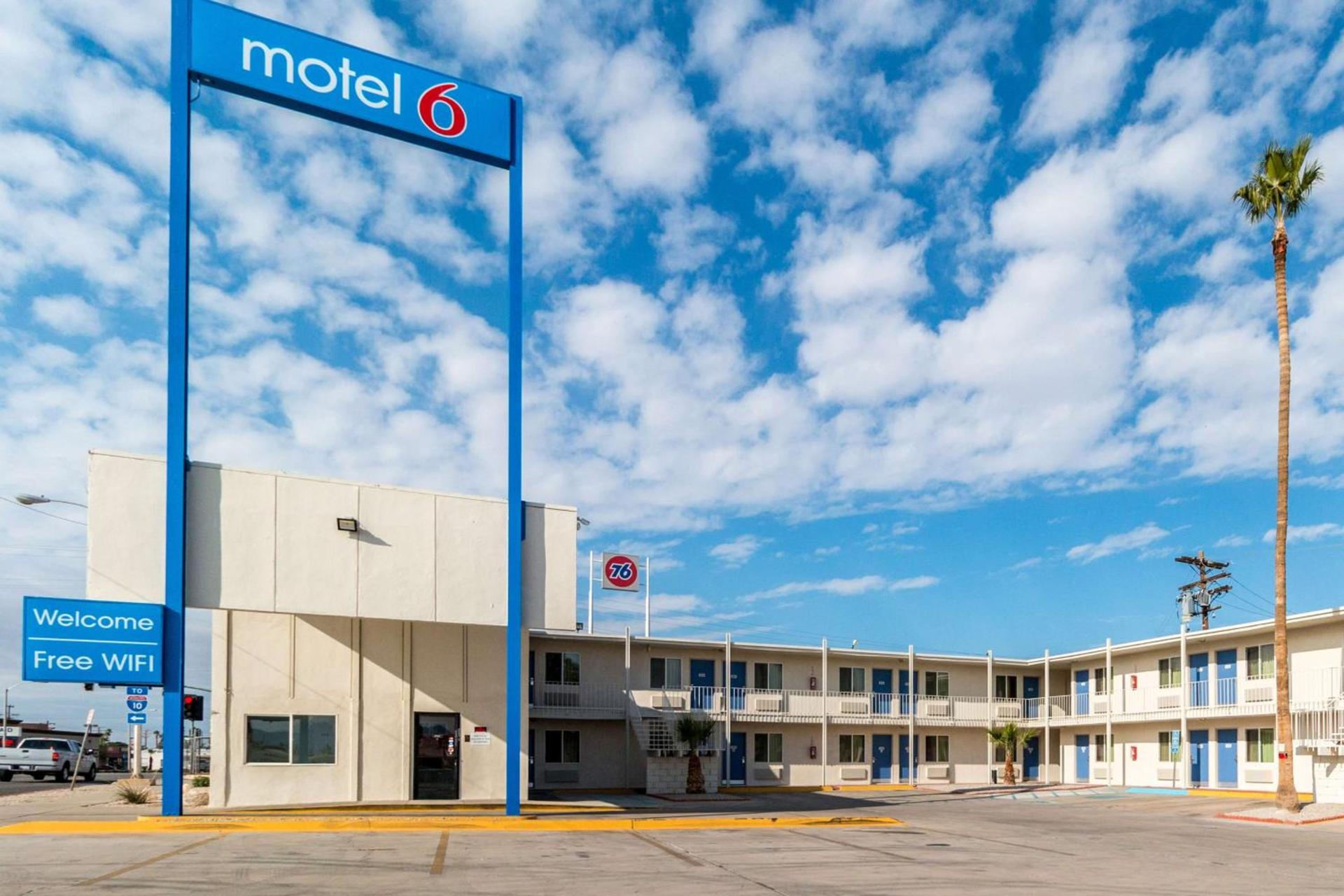 Motel 6-Blythe, CA - South — hotel in Blythe