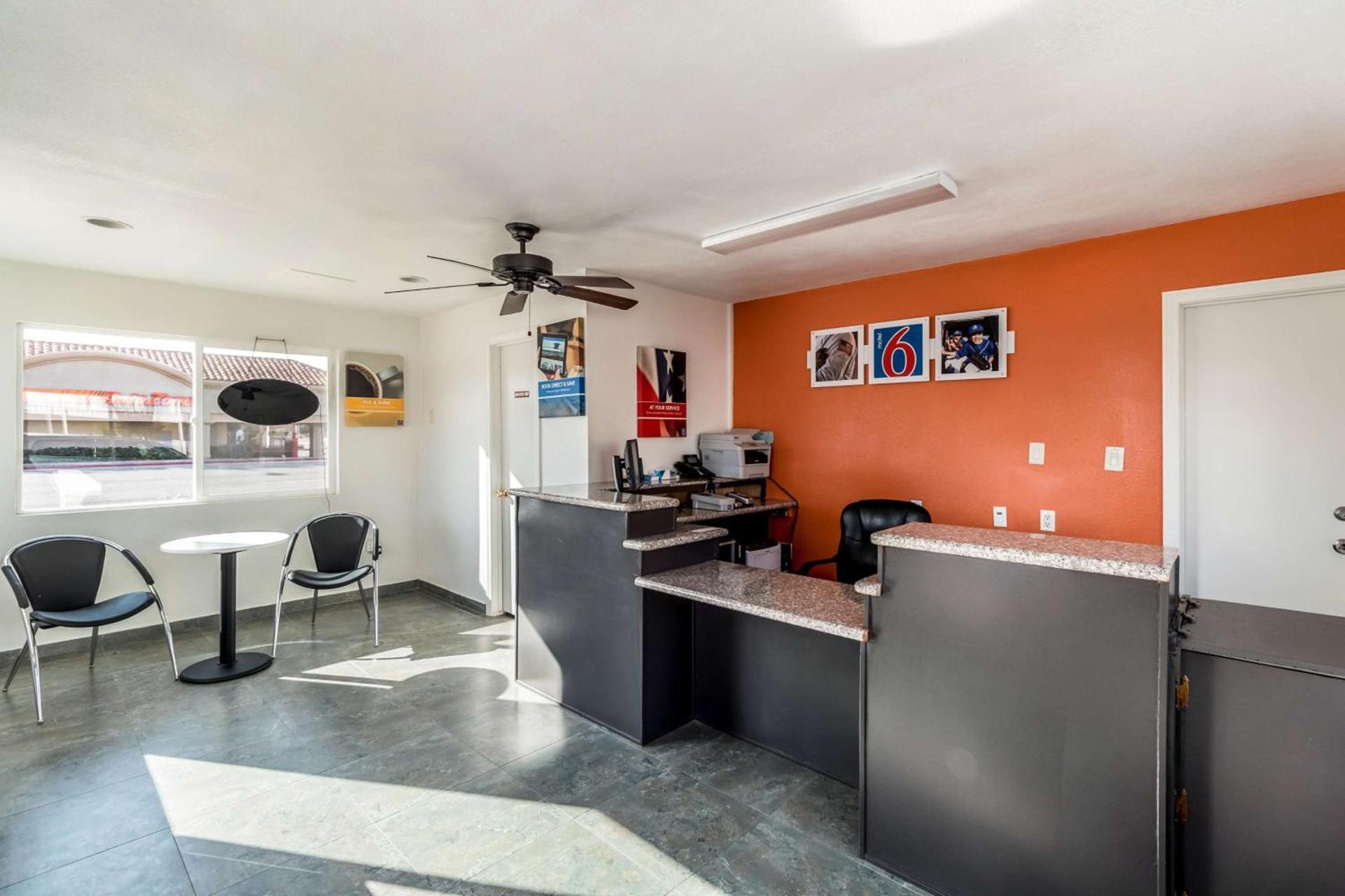 Motel 6-Blythe, CA - South photo 10