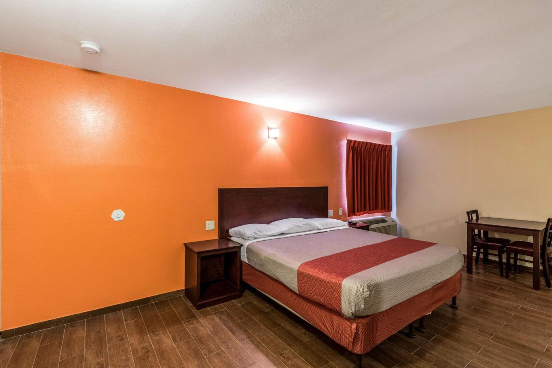 Motel 6-Blythe, CA - South photo 43