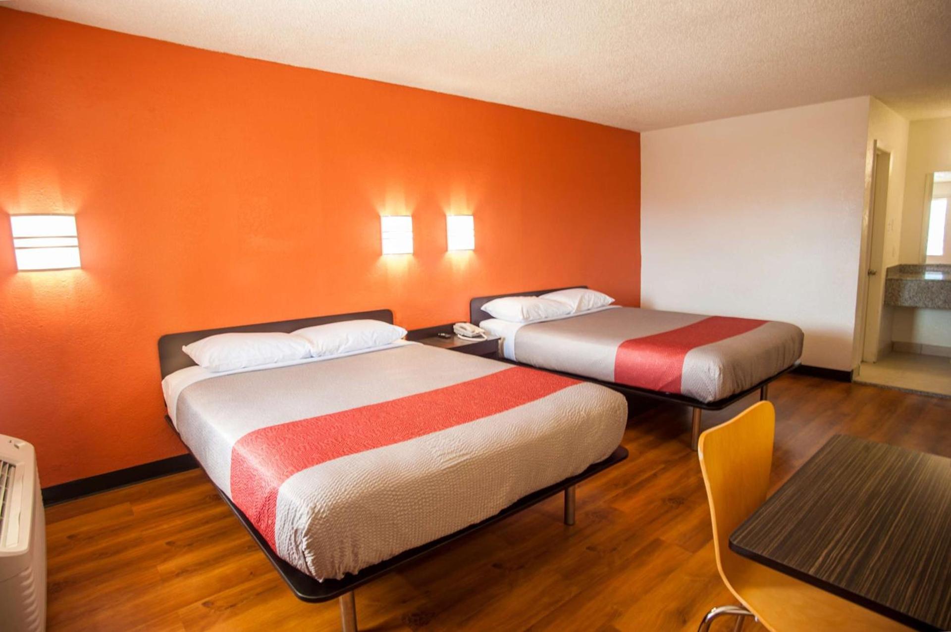 Motel 6-Corsicana, TX photo 14