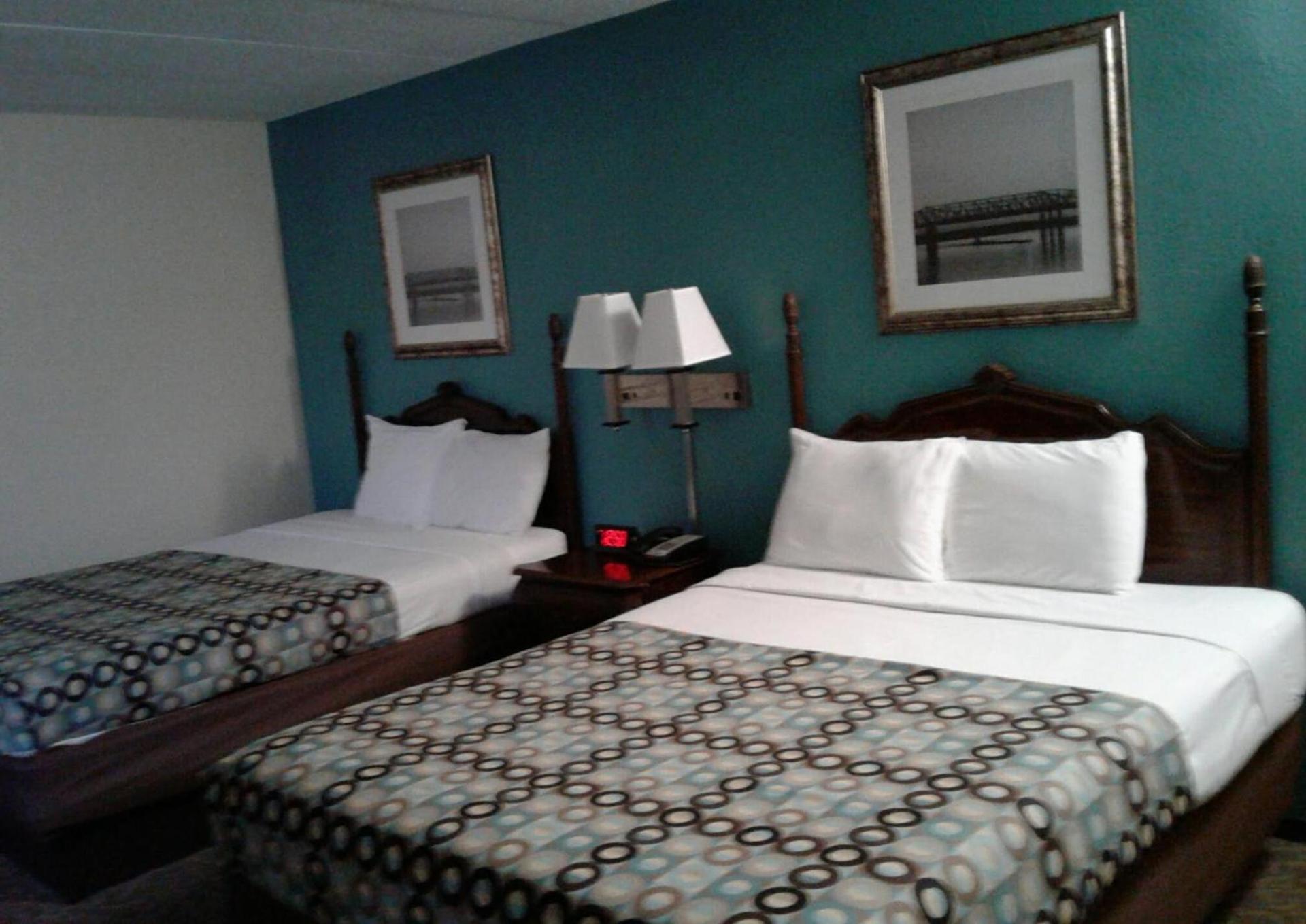 Red Carpet Inn Rochester photo 11