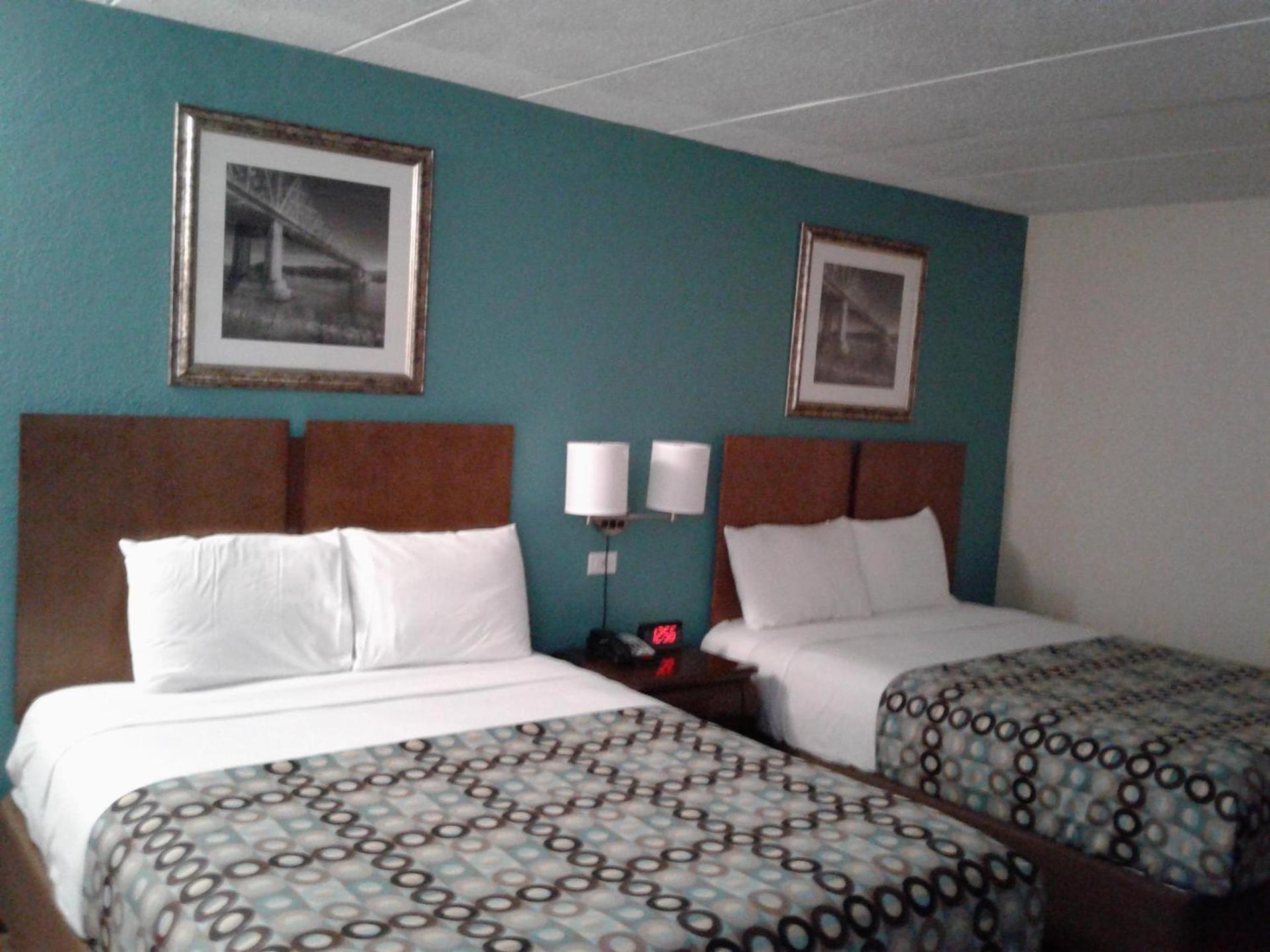 Red Carpet Inn Rochester photo 14