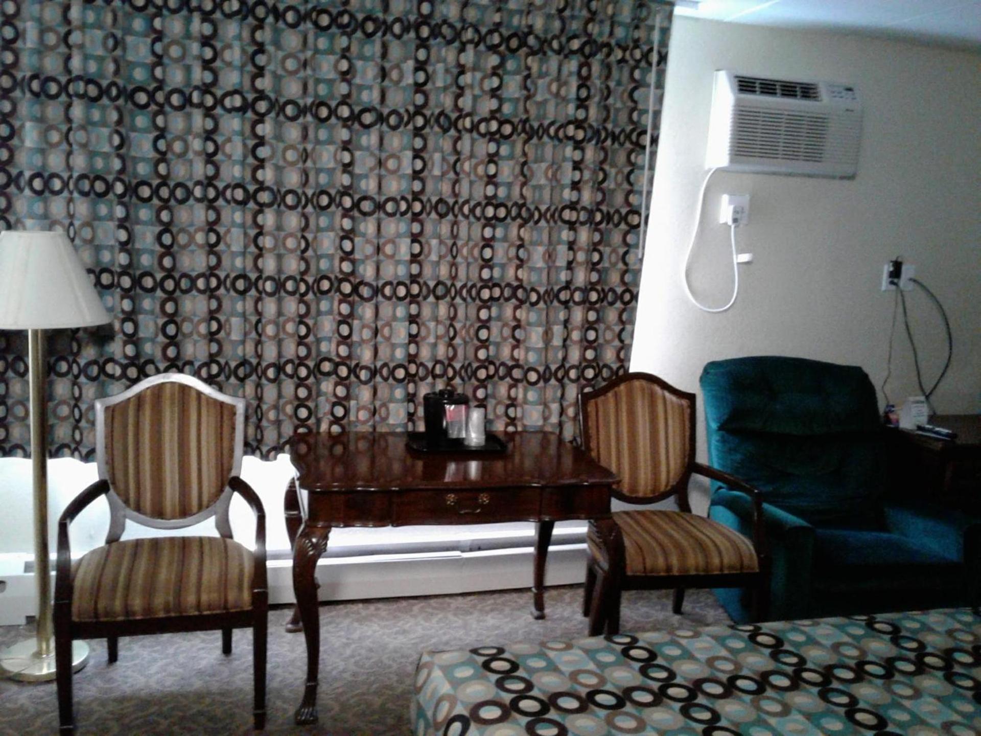 Red Carpet Inn Rochester photo 19