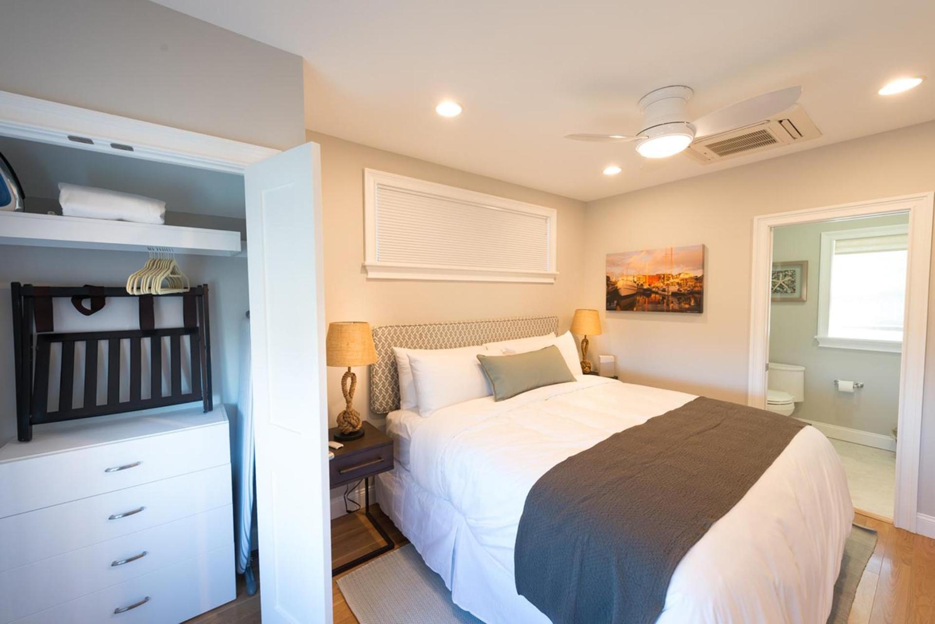 The East Island Reserve Hotel photo 40