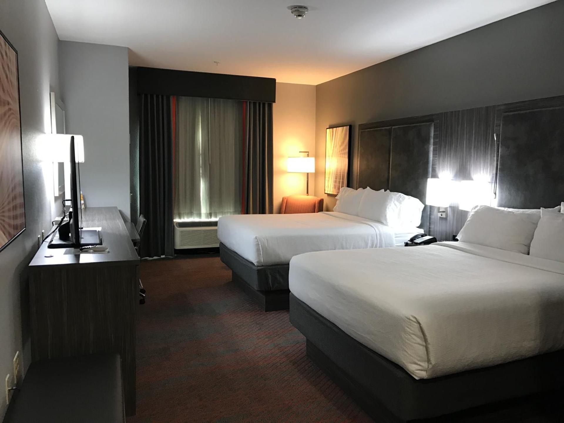 Holiday Inn Abilene - North College Area by IHG photo 3