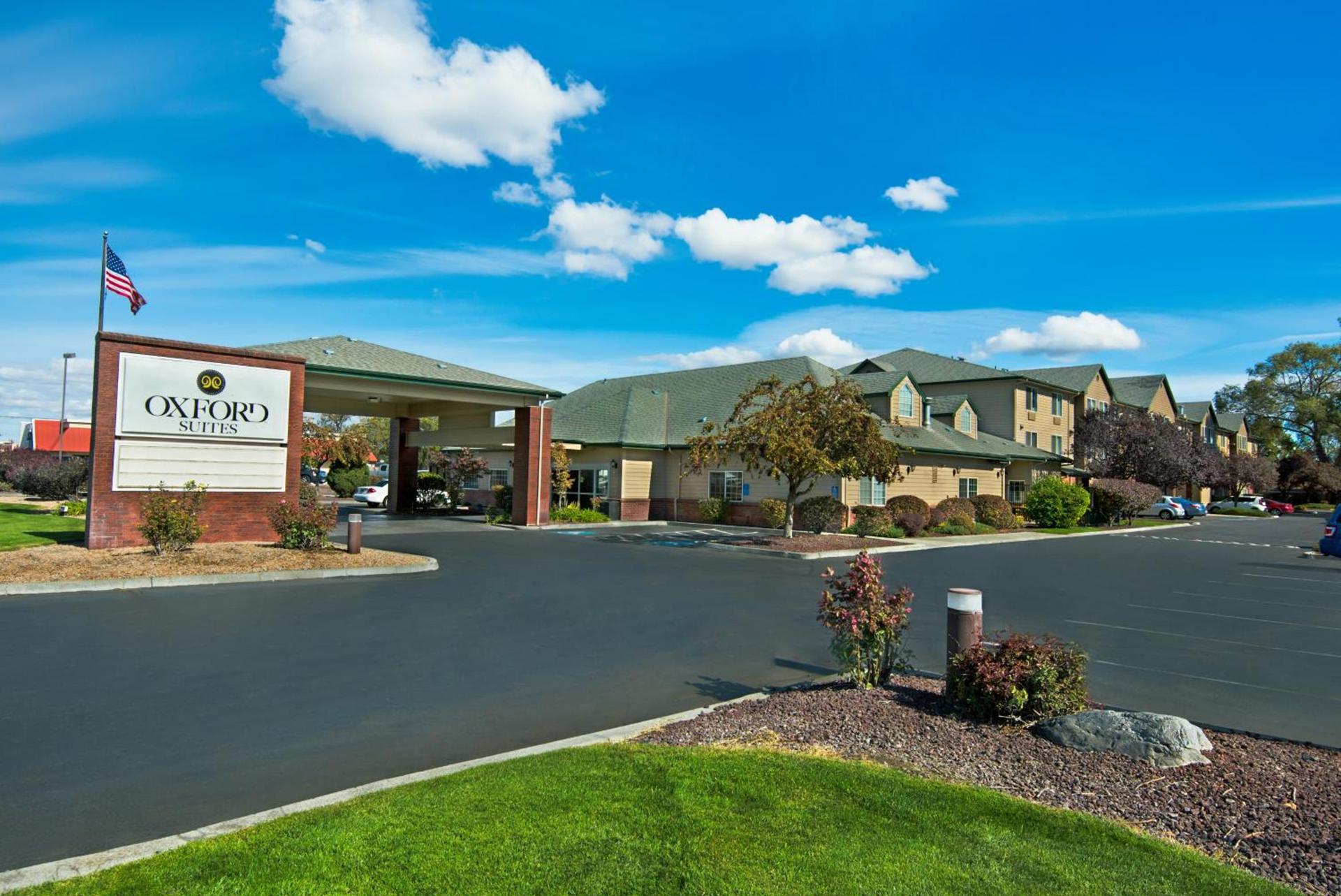 Oxford Suites Hermiston photo 3