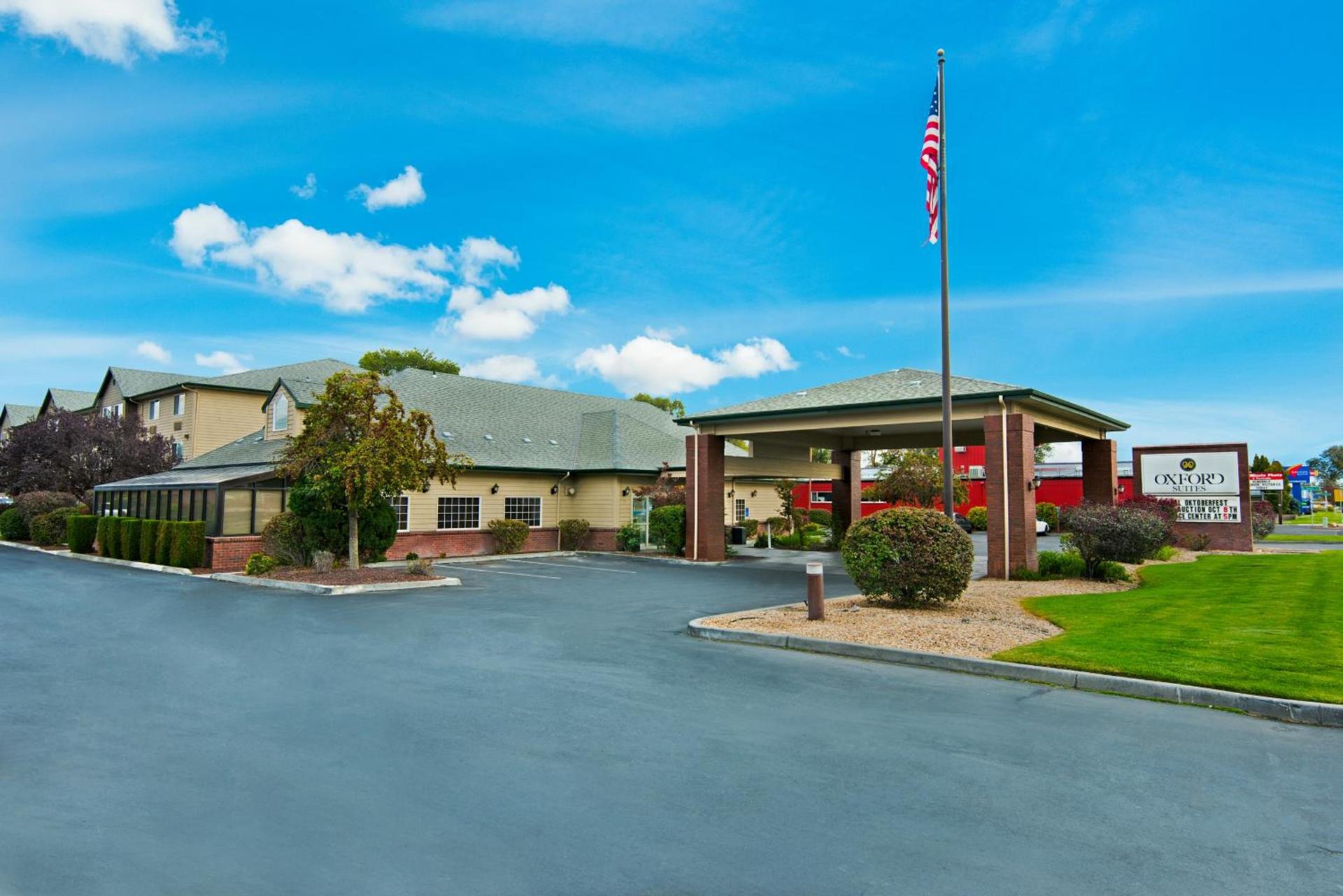 Oxford Suites Hermiston — hotel in Hermiston