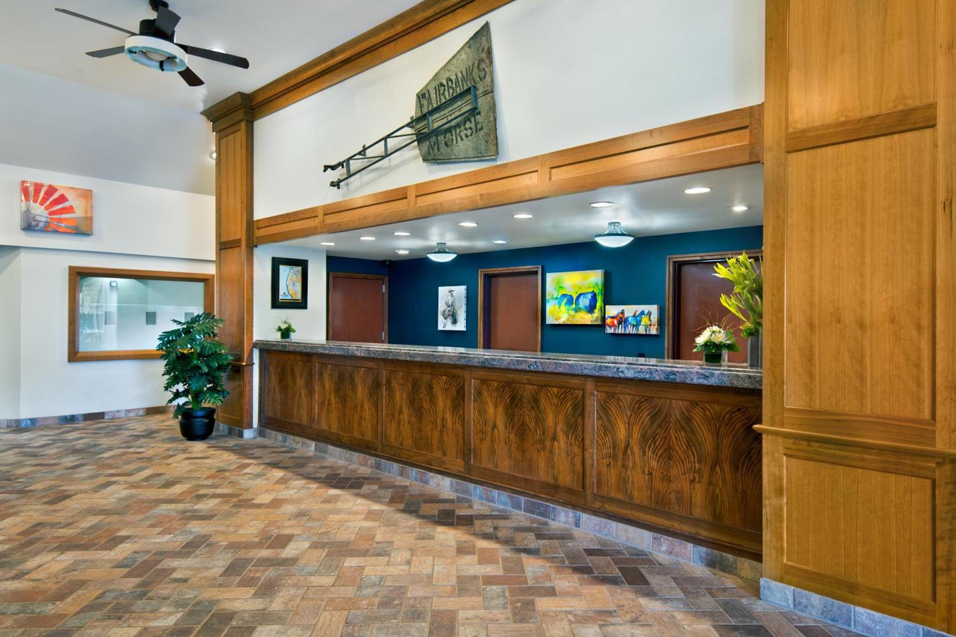 Oxford Suites Hermiston photo 2