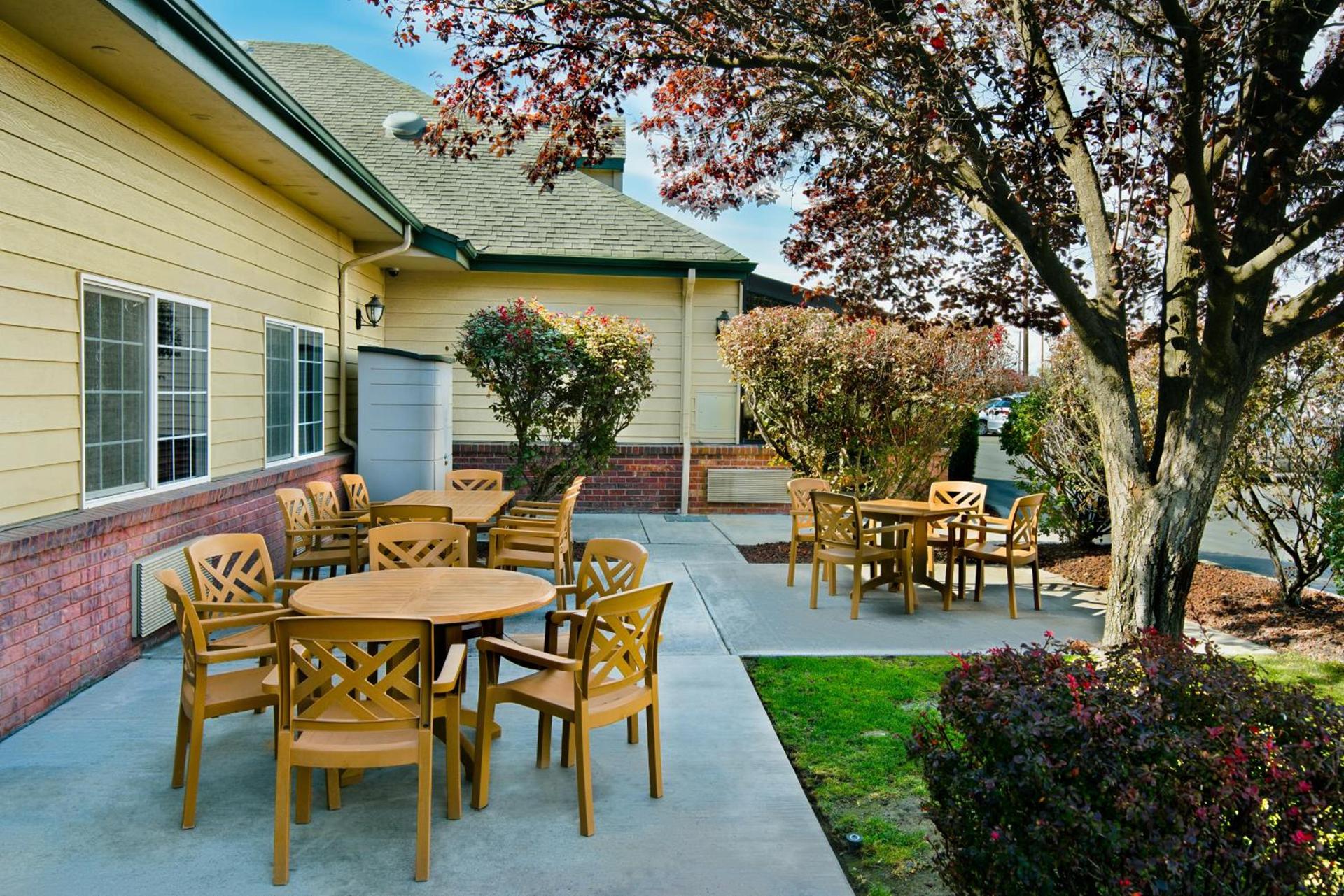 Oxford Suites Hermiston photo 9