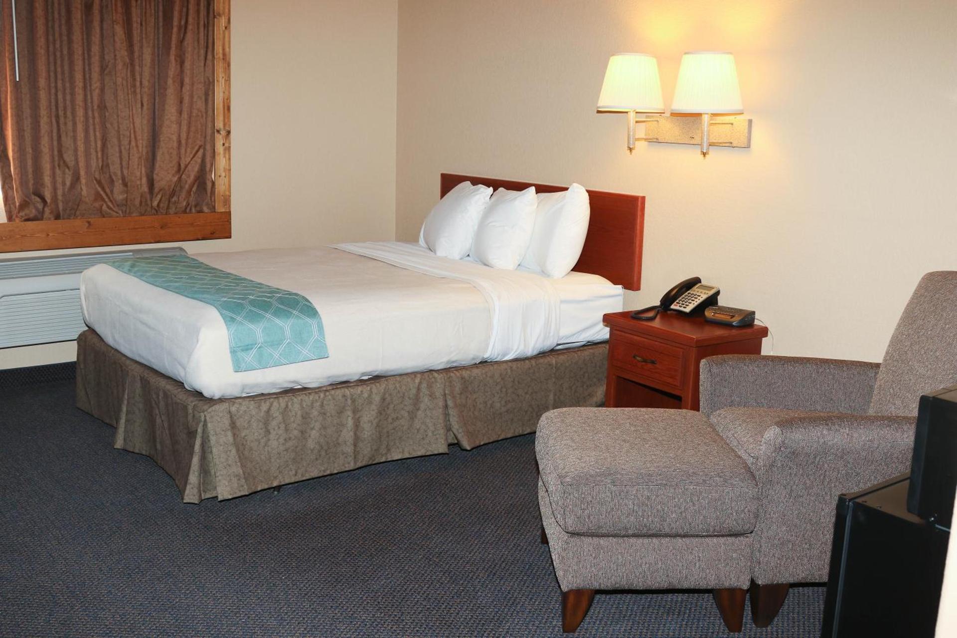 Travelodge by Wyndham Gillette photo 15