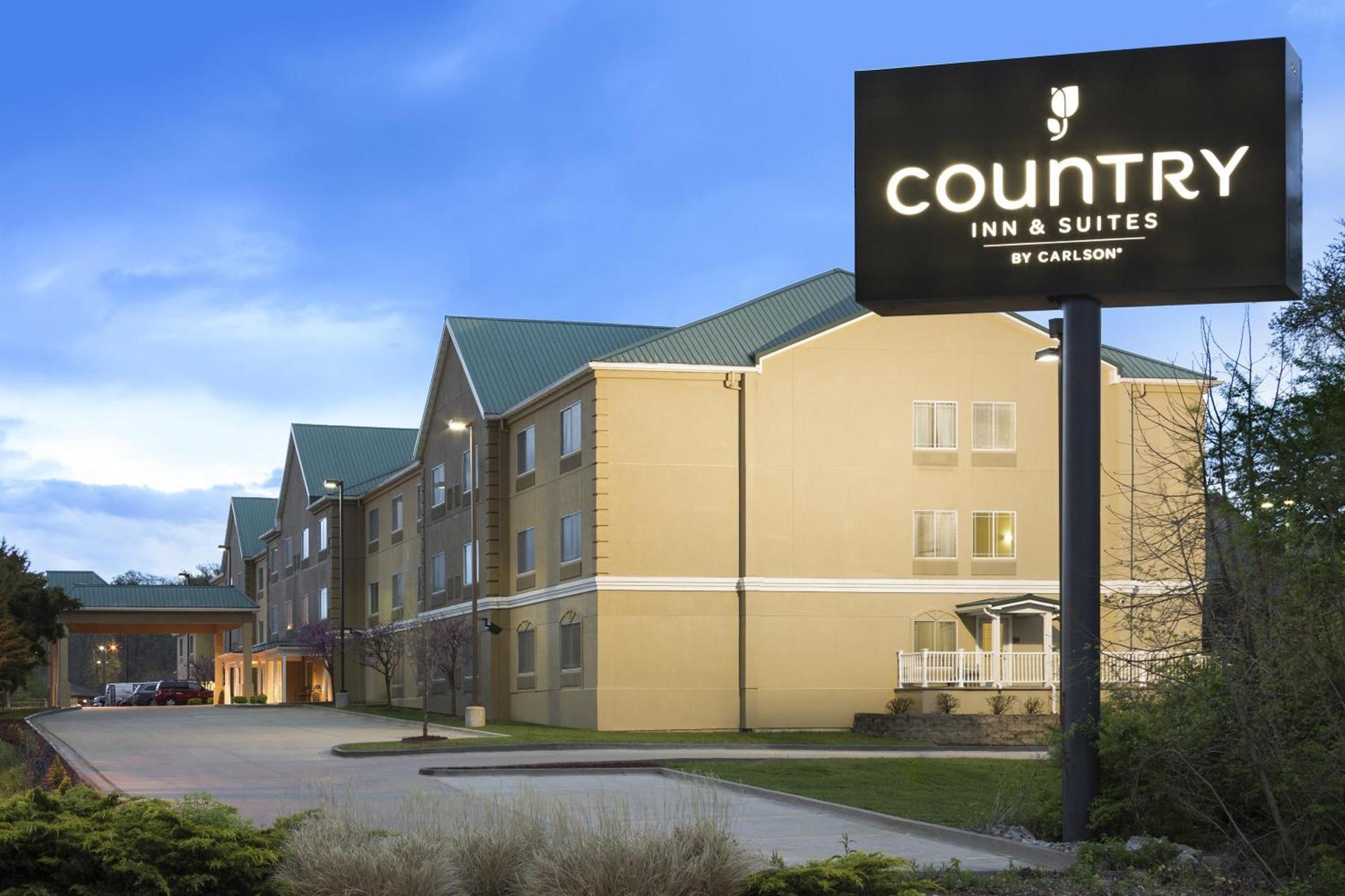 Country Inn & Suites by Radisson, Columbia, MO photo 44